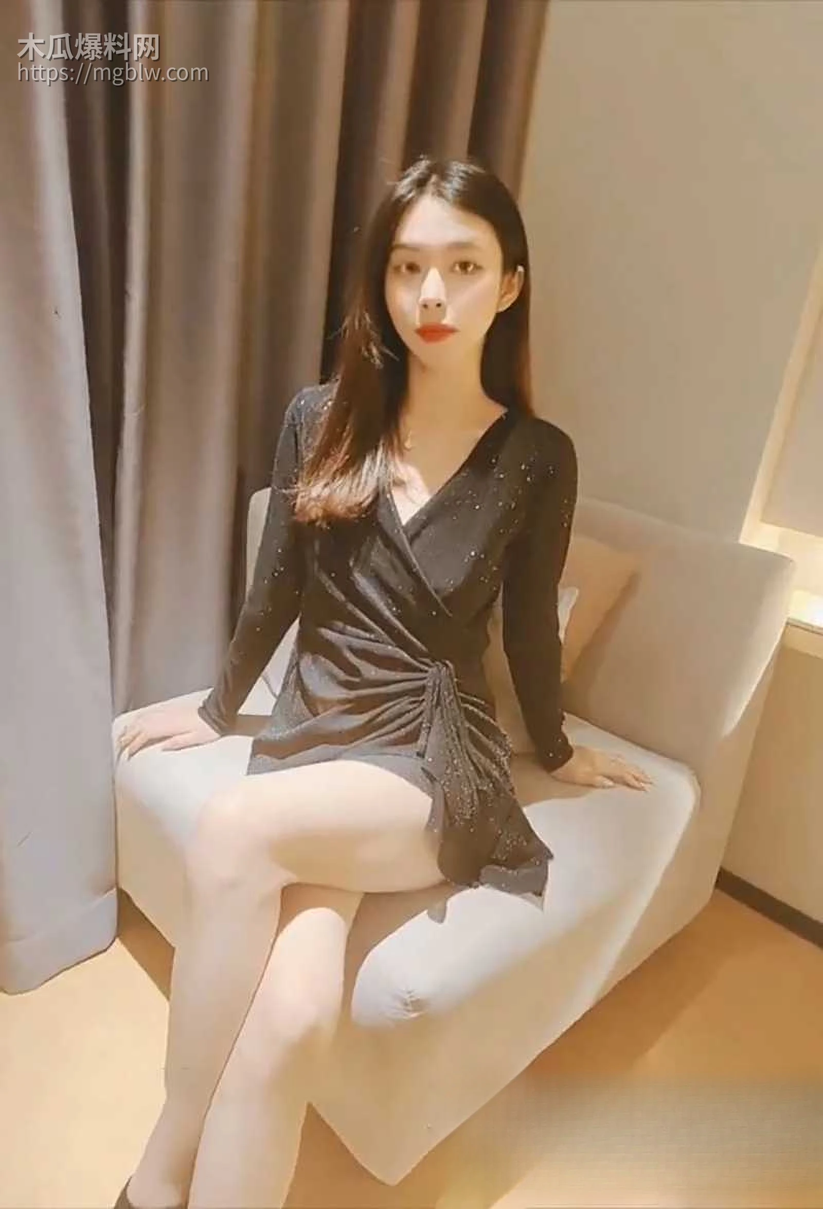 淘宝营销鬼才露小出大尺度合集流出 5 拷贝