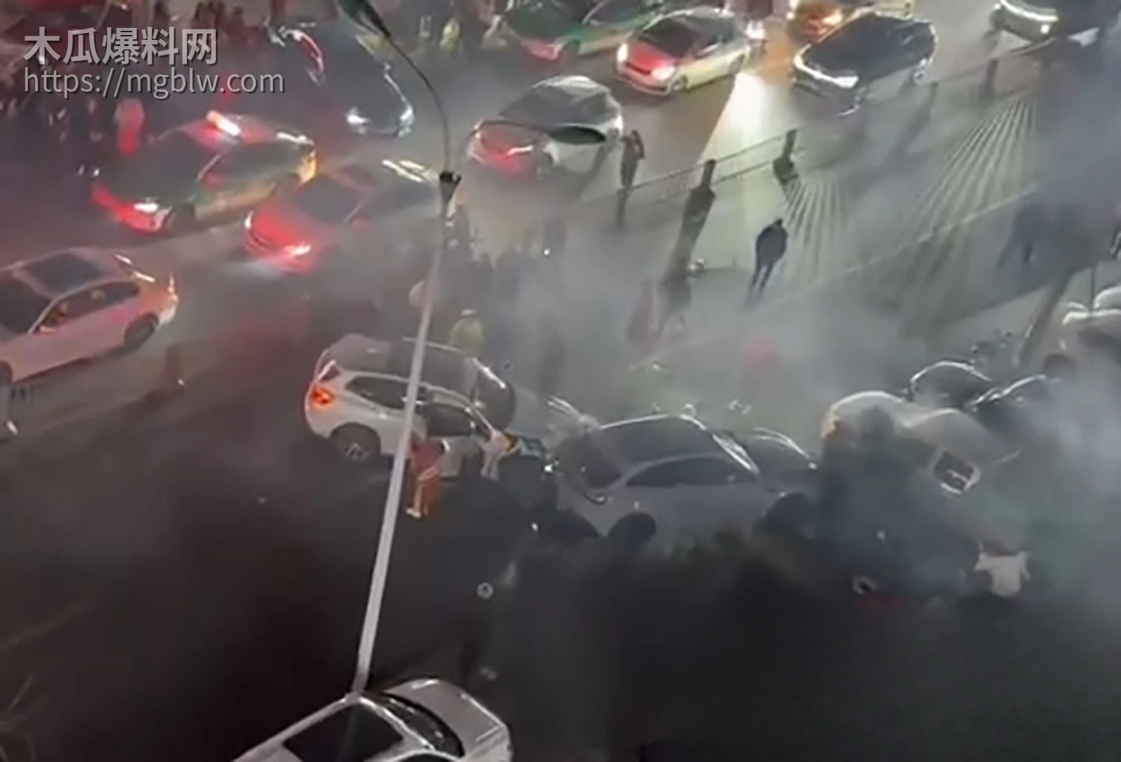 乐山酒驾车祸视频流出 3 拷贝