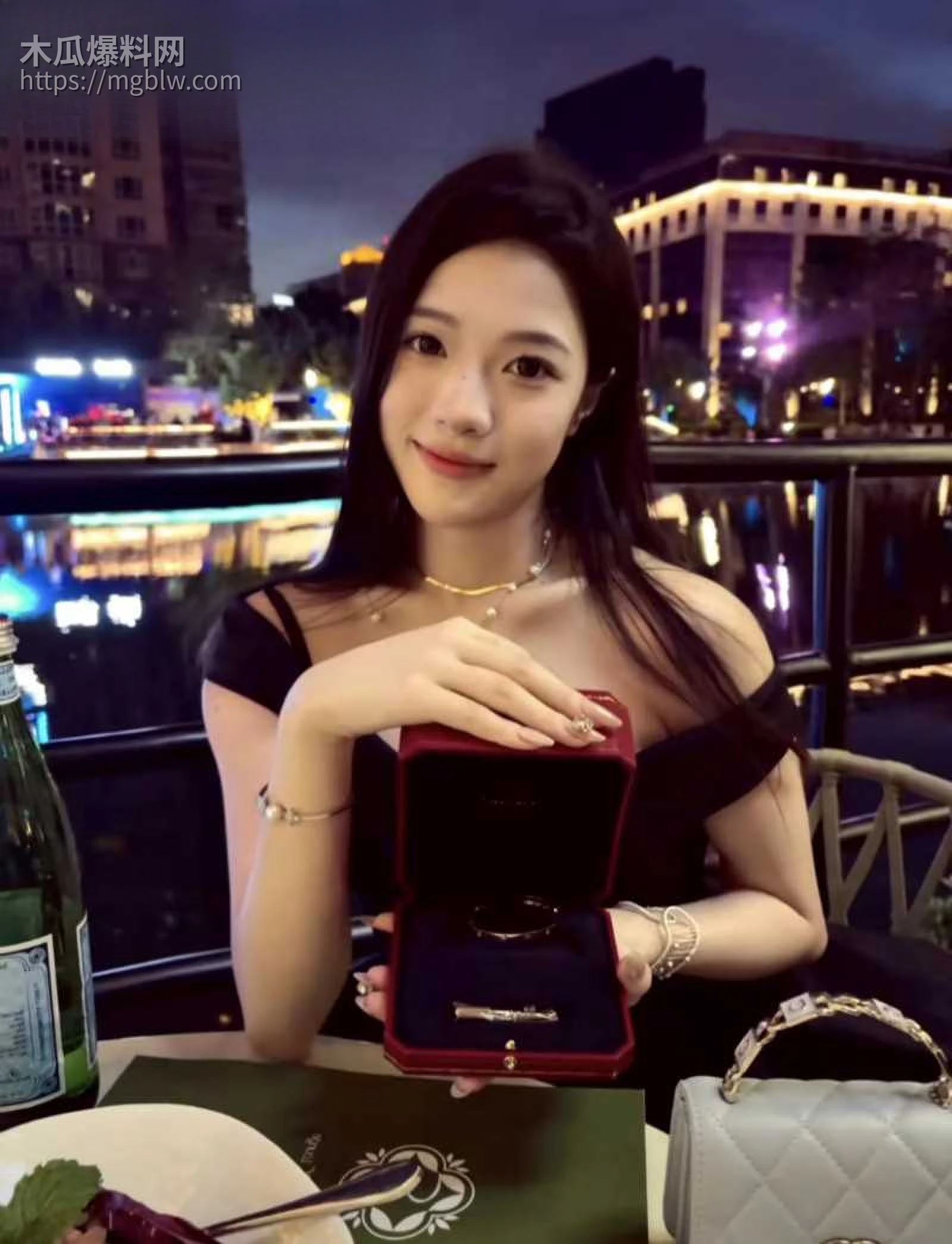 檀健次刘一诺恋情实锤曝光03