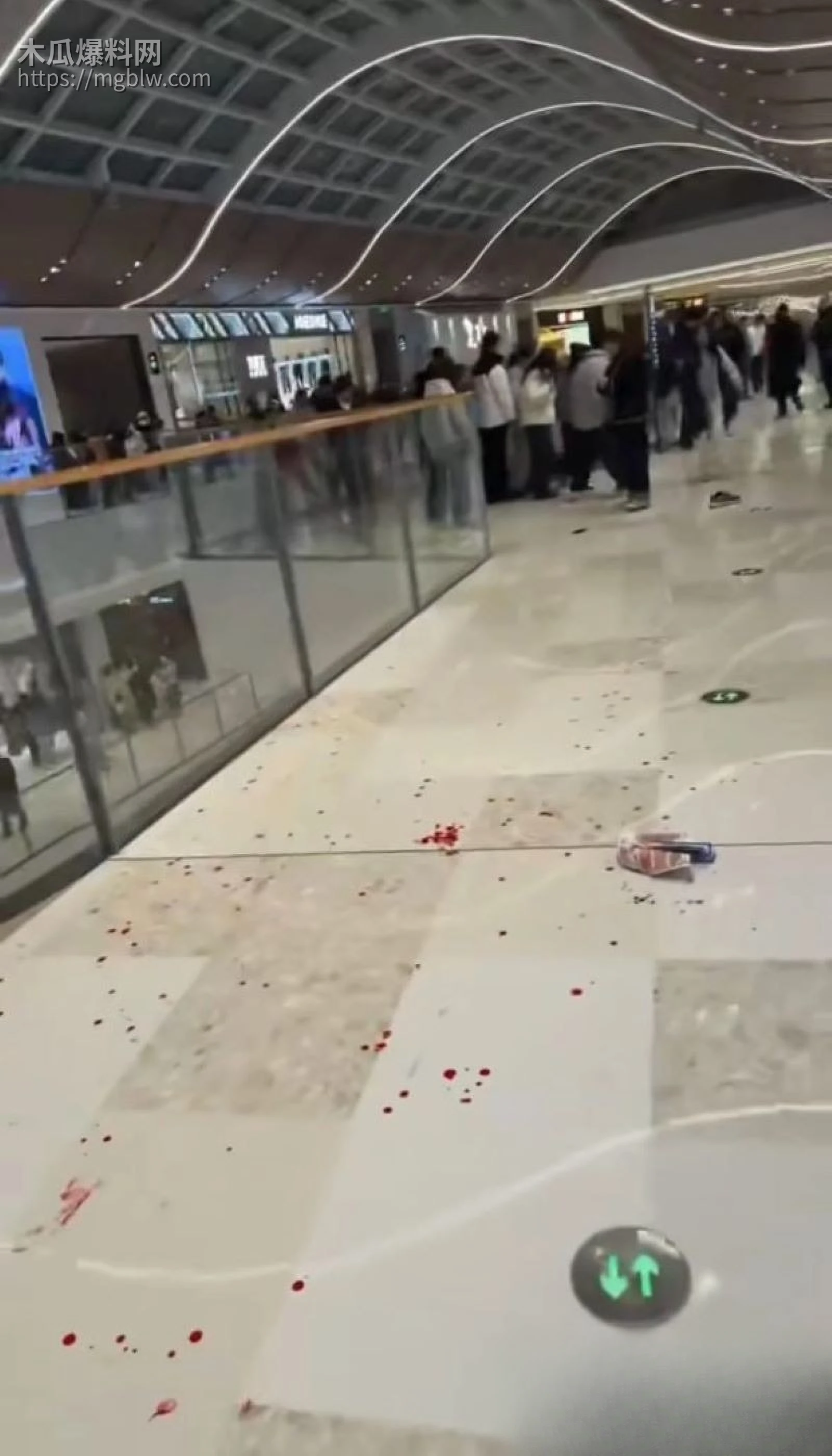 南昌万象城持刀行凶事件 6