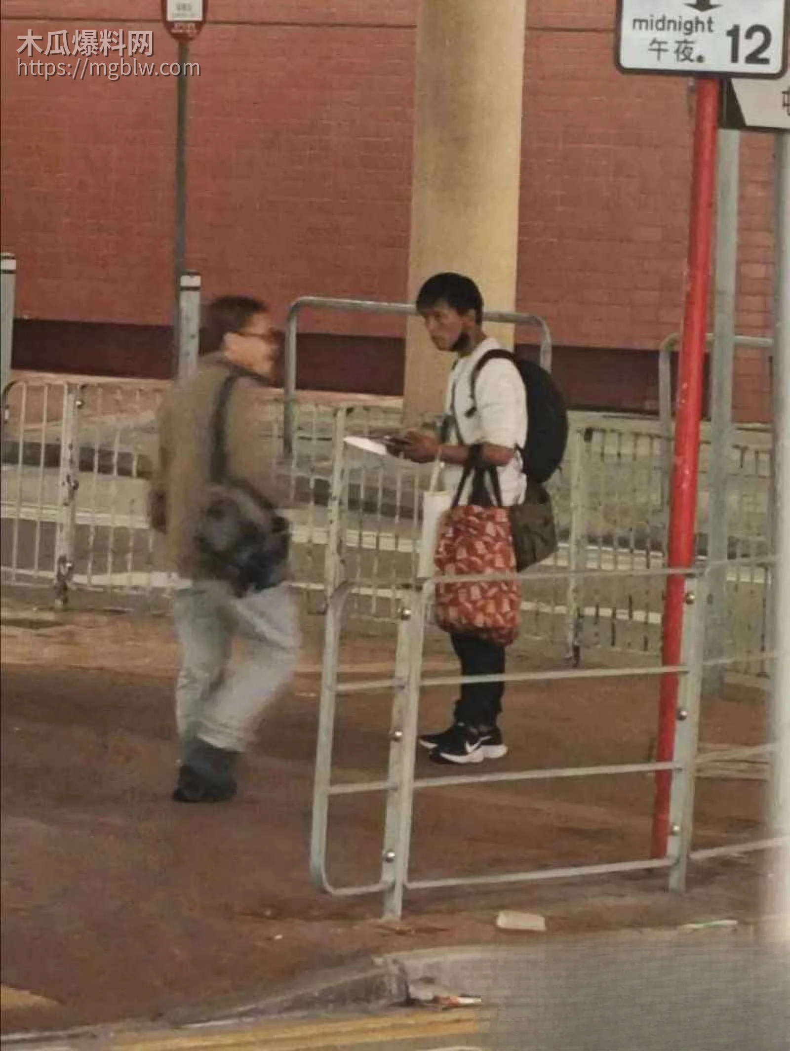 香港屯门市广场持刀伤人事件03