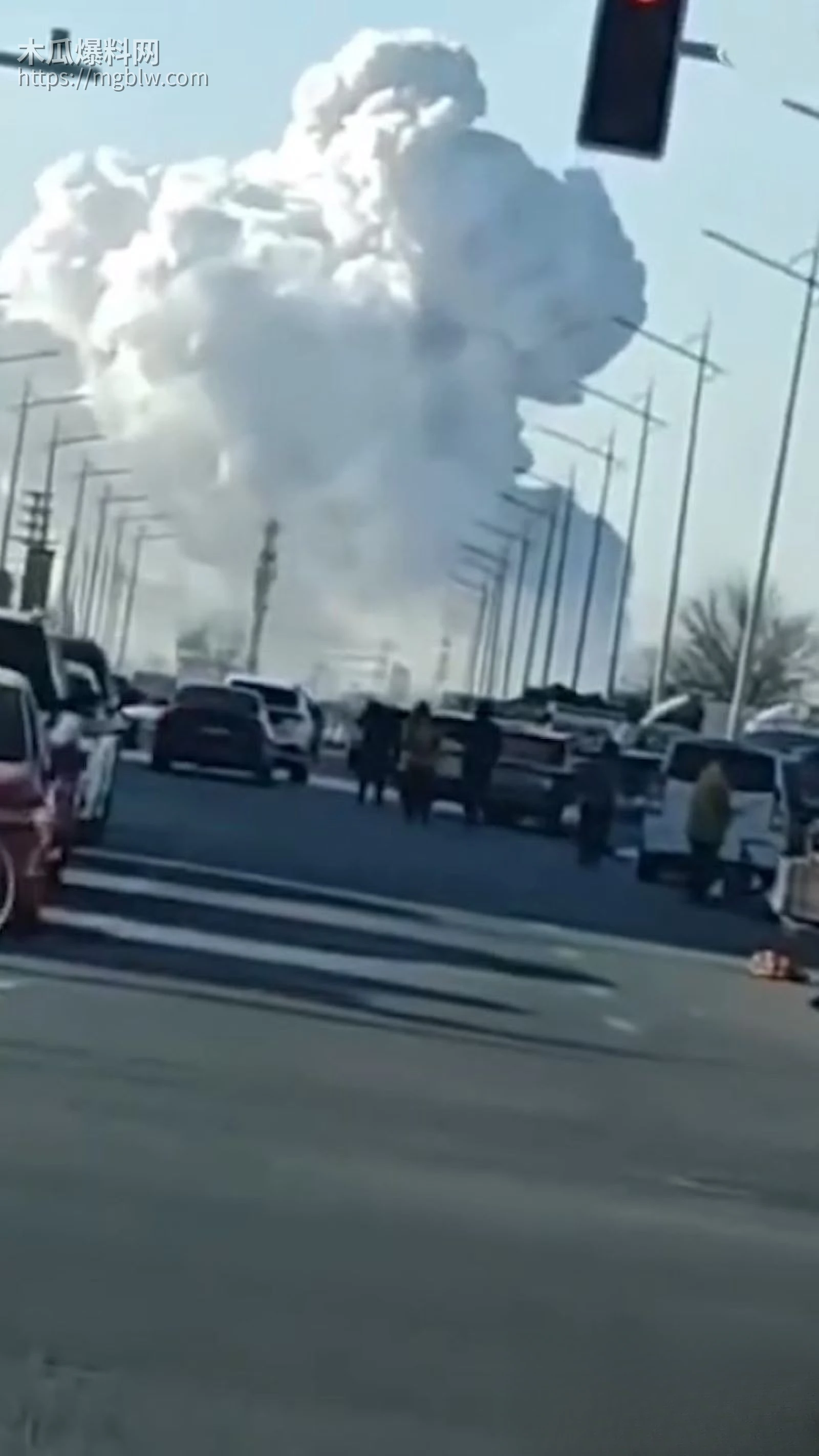 包头市包钢板材厂发生重大爆炸事故 3