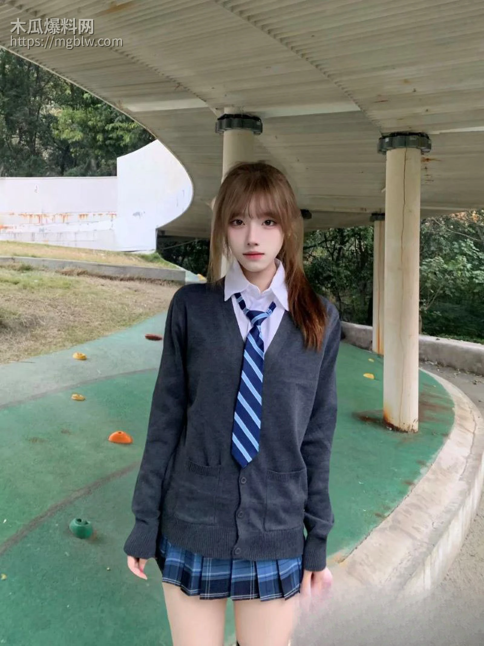 嫖娼新玩法叚钞玩妹风靡全国 2