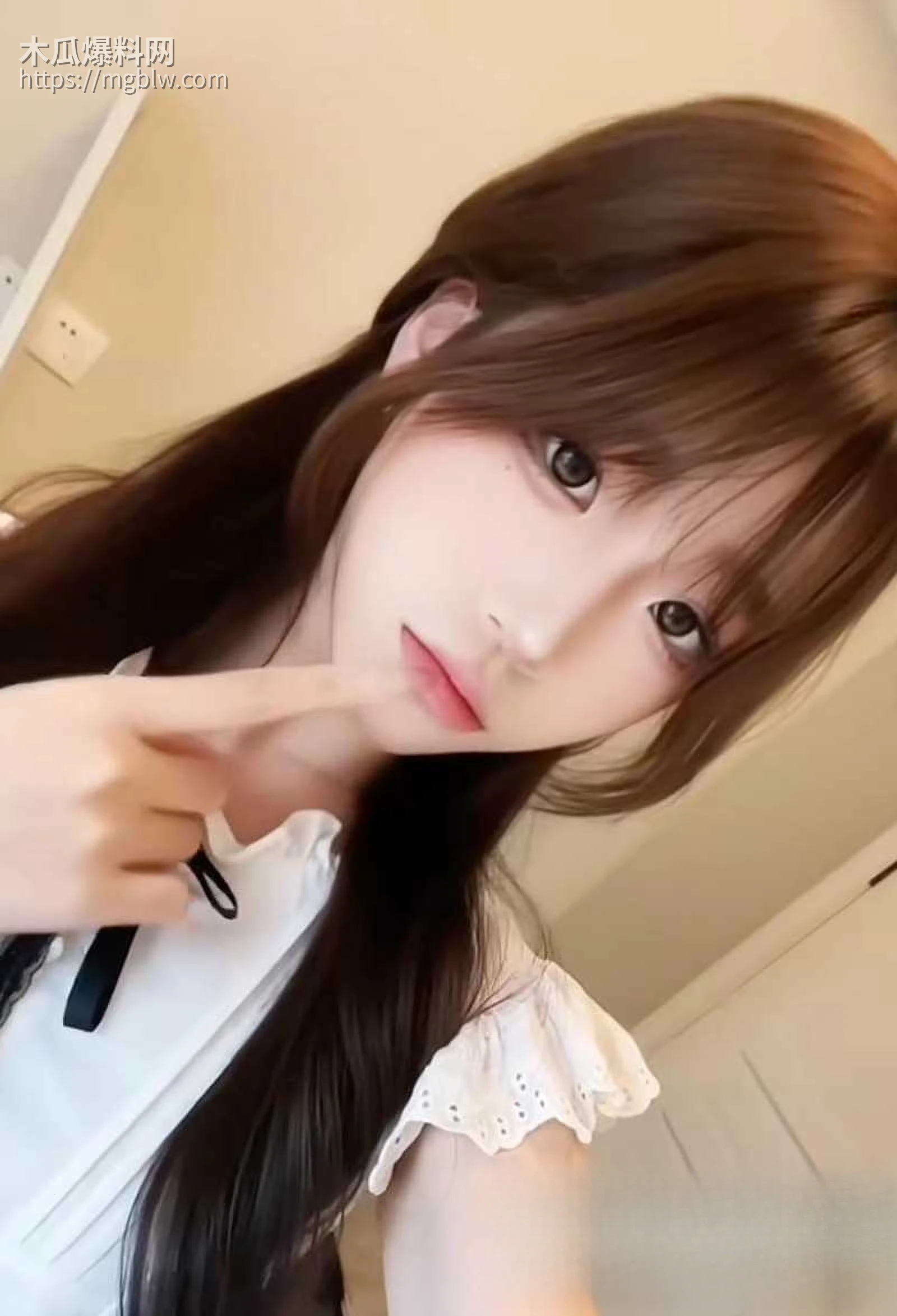 浙江义乌小美女马佳莹不雅视频被曝 4 拷贝