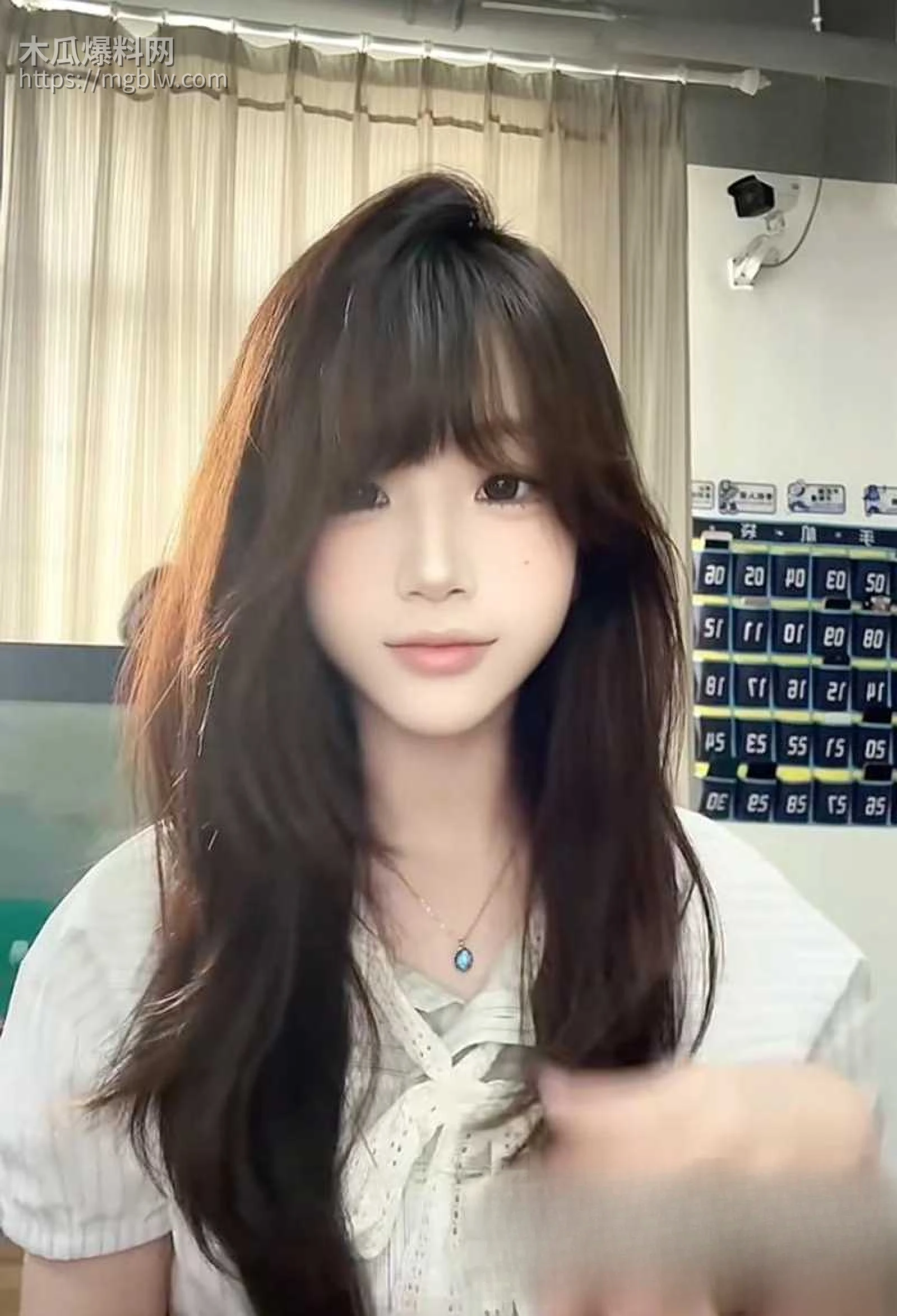 浙江义乌小美女马佳莹不雅视频被曝 5 拷贝