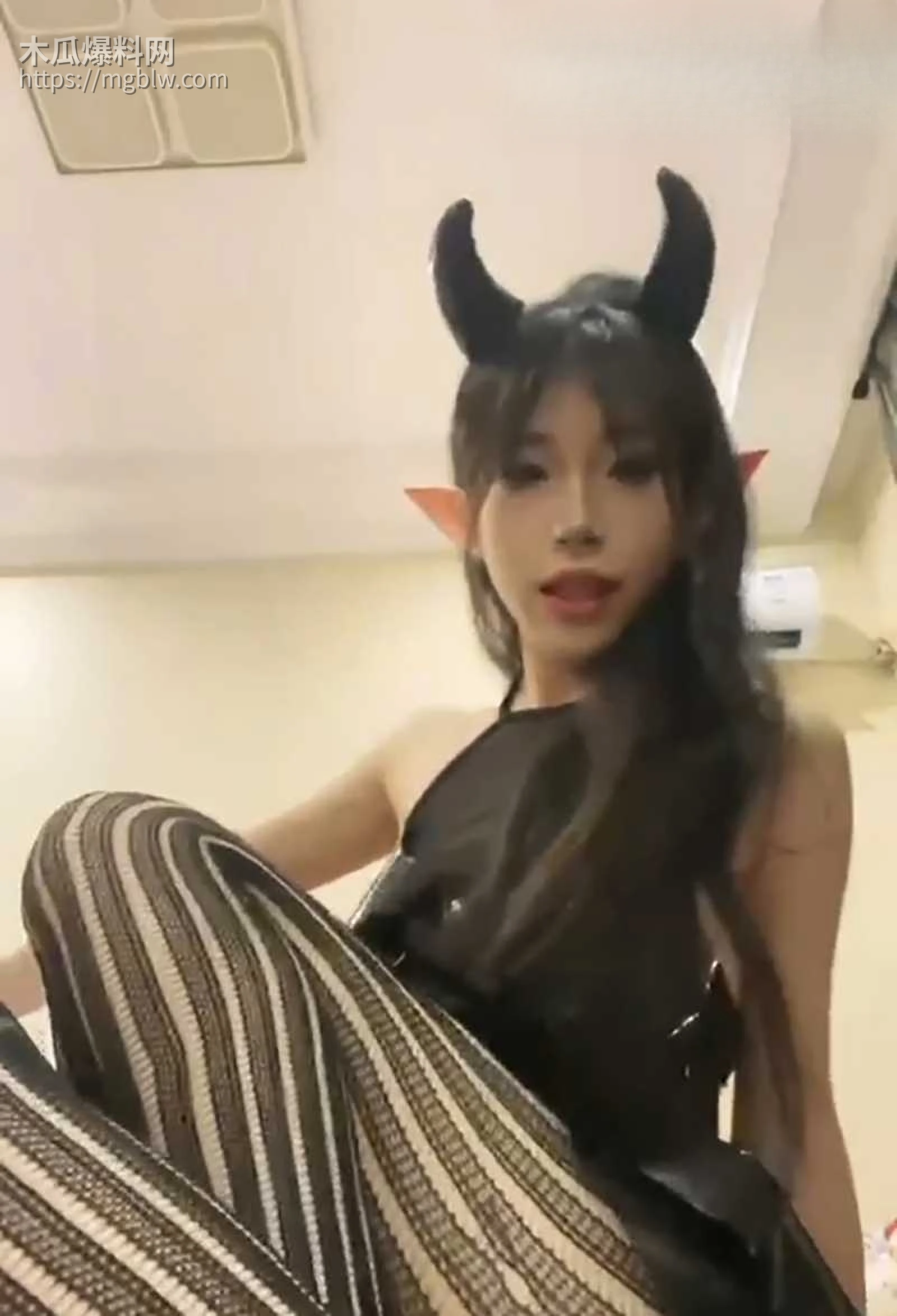 浙江义乌小美女马佳莹不雅视频被曝 7 拷贝