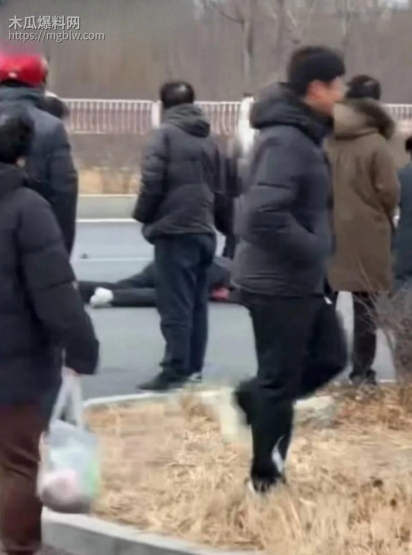 秦皇岛阿那亚斧头砍人事件04