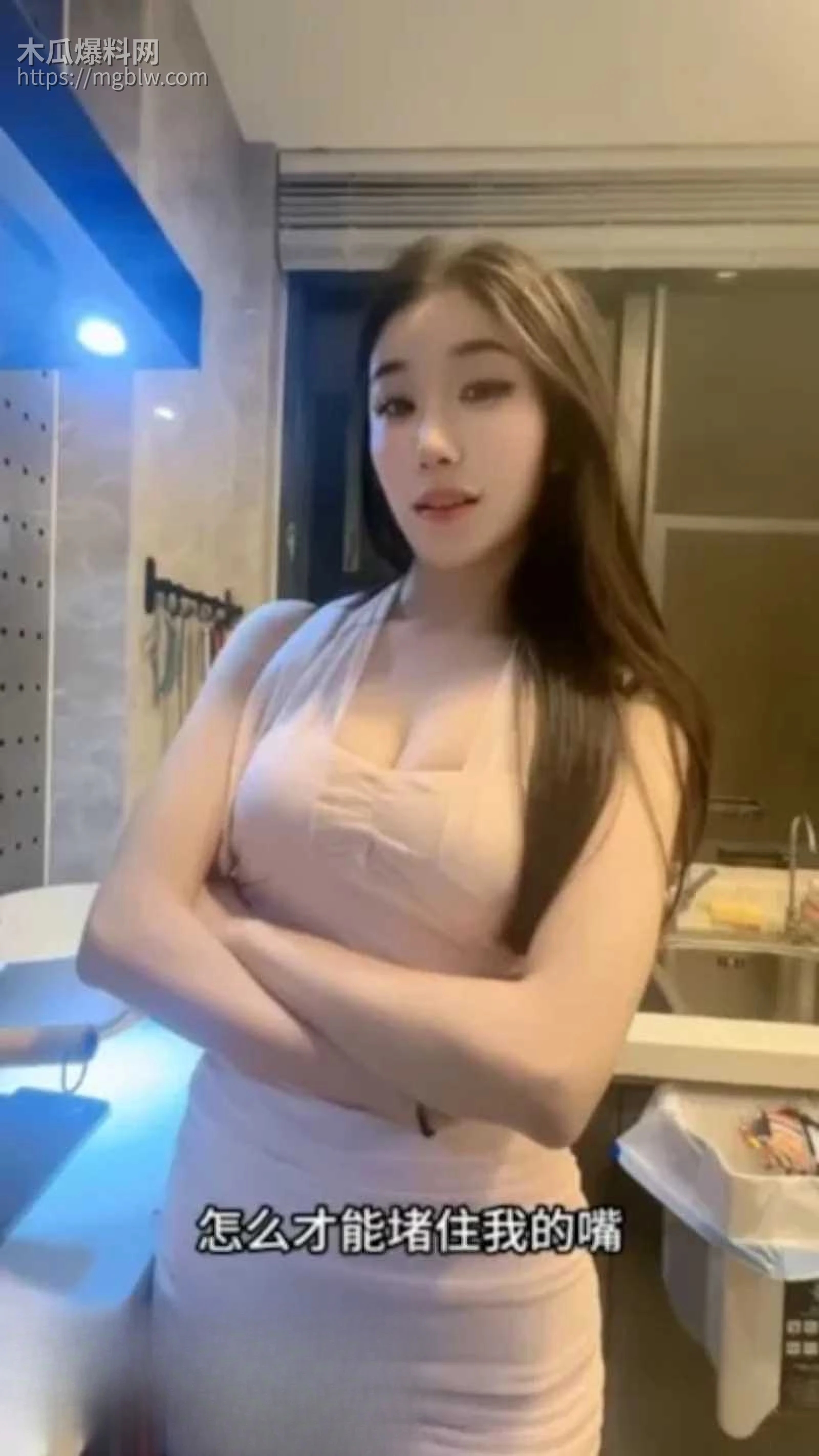 竖版.00163506.Still701