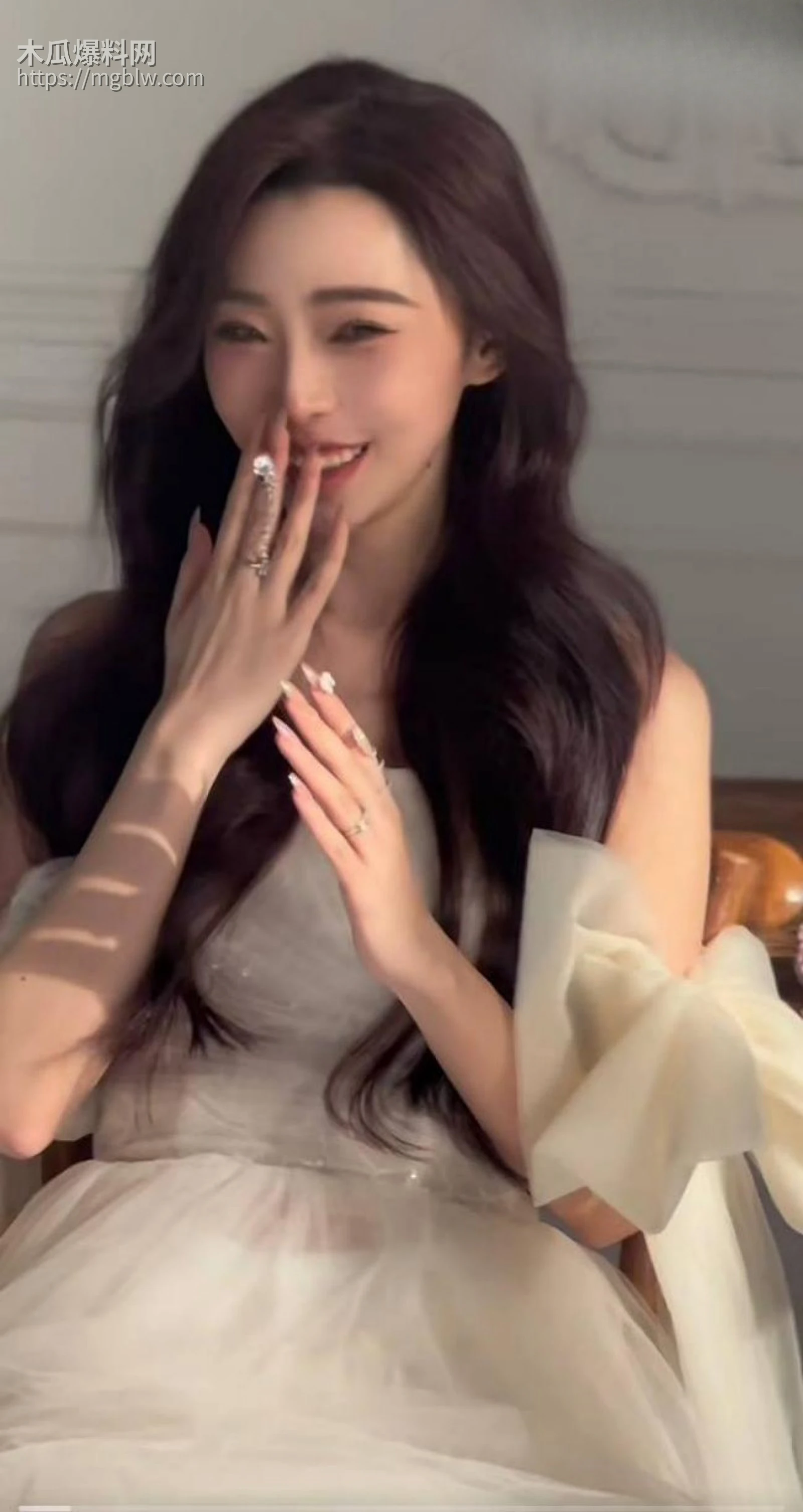 猫妹妹被前助理芳酱曝光07