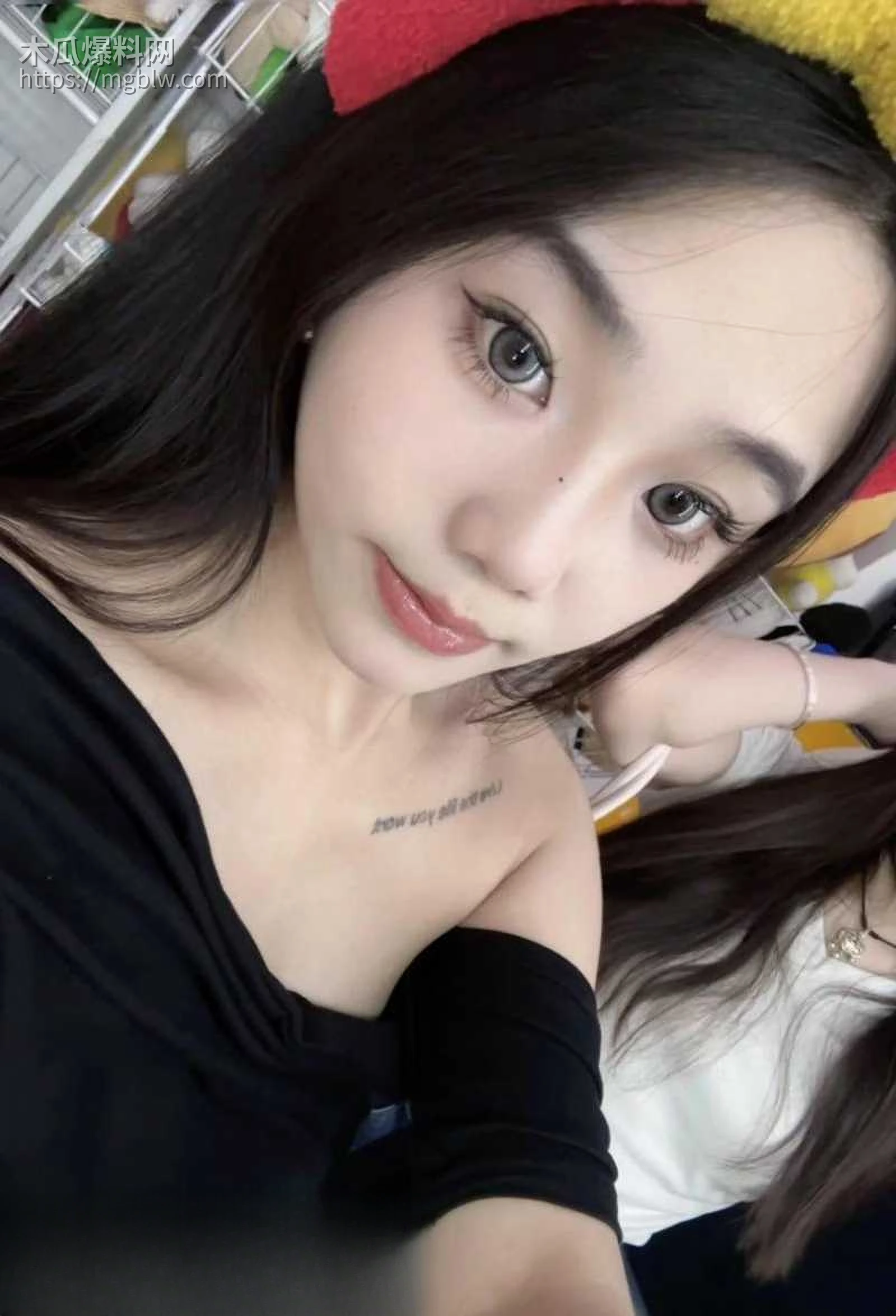 重庆高颜值反差婊杨婉淇不雅视频流出1拷贝