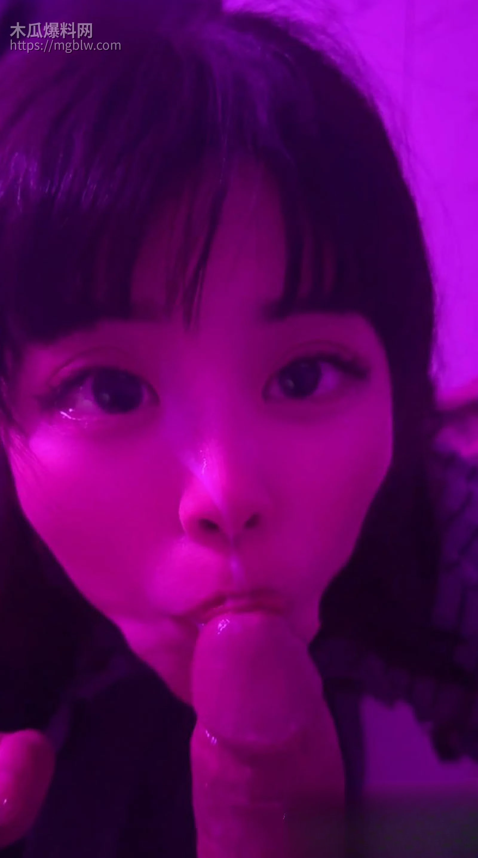 贝璃珞黑裙诱惑口爆实录7