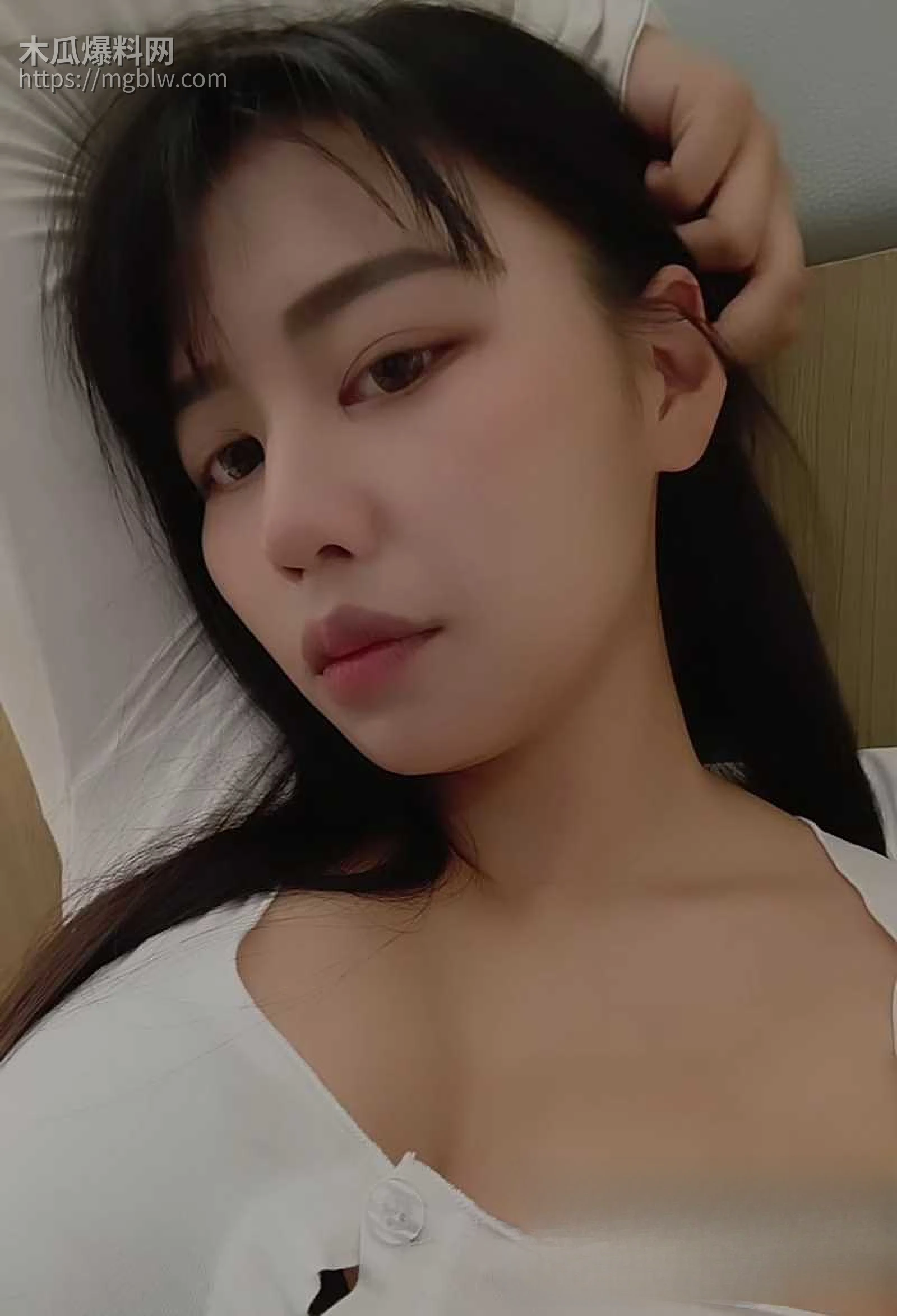 极品高颜值巨乳美女3P视频流出 2 拷贝