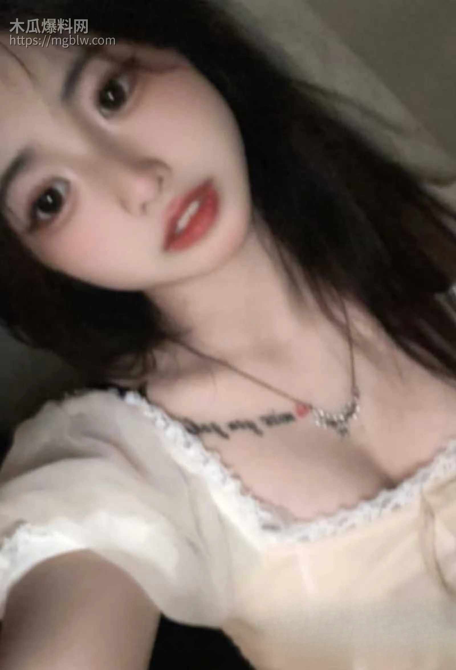 清纯甜美的19岁超可爱学生妹不雅视频曝光2拷贝