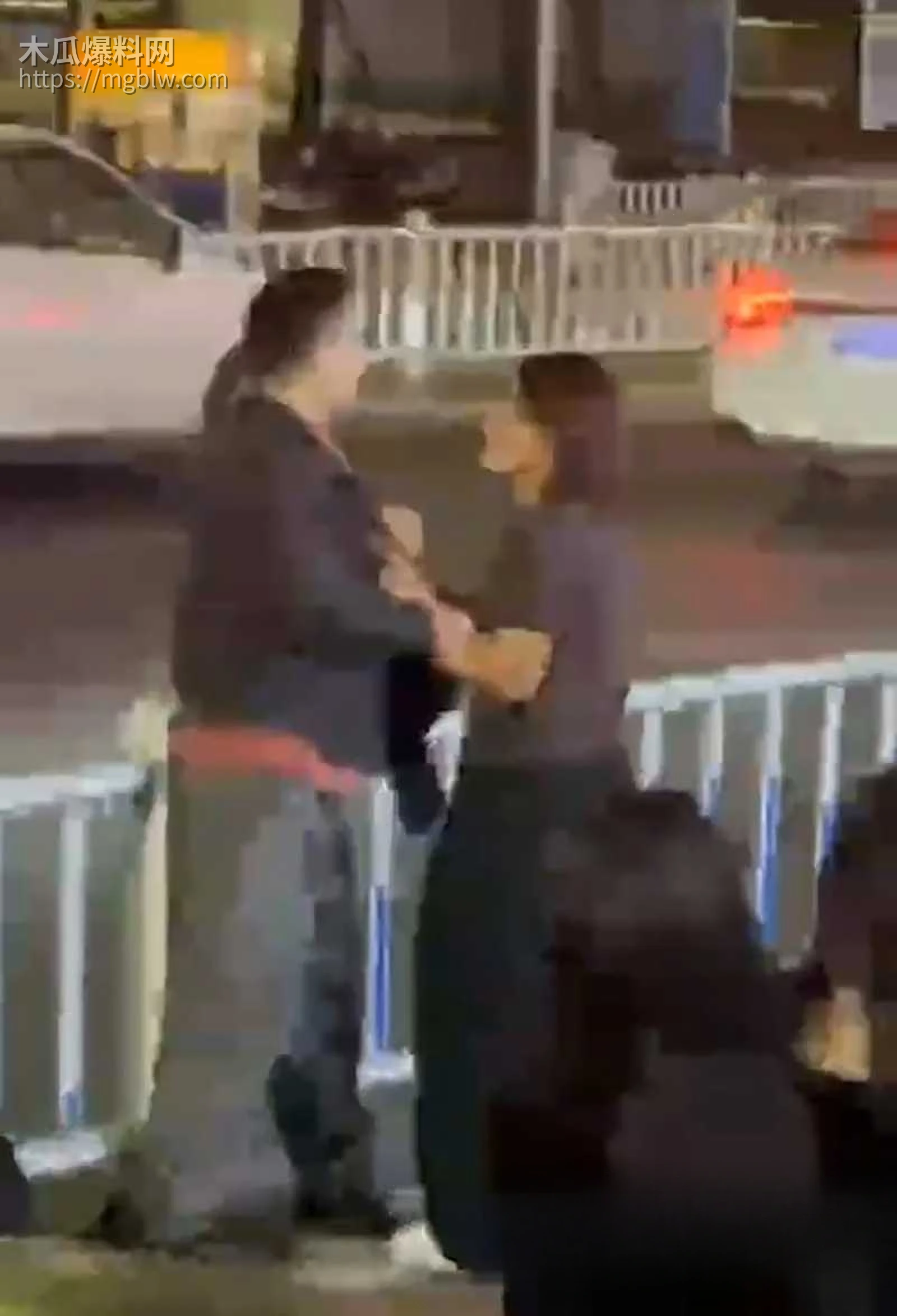 潮汕老公是同性恋被抓包视频流出 6 拷贝