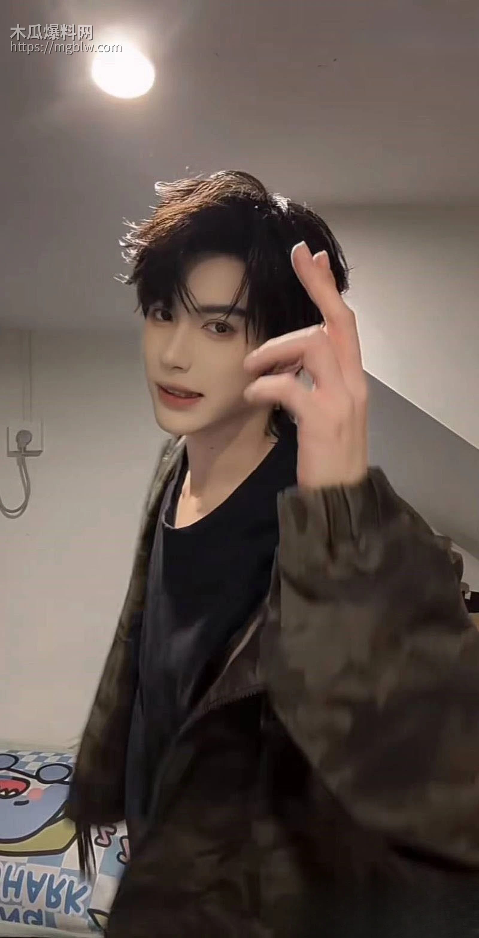 苏江Allin03男团主播天菜网上被撕 11