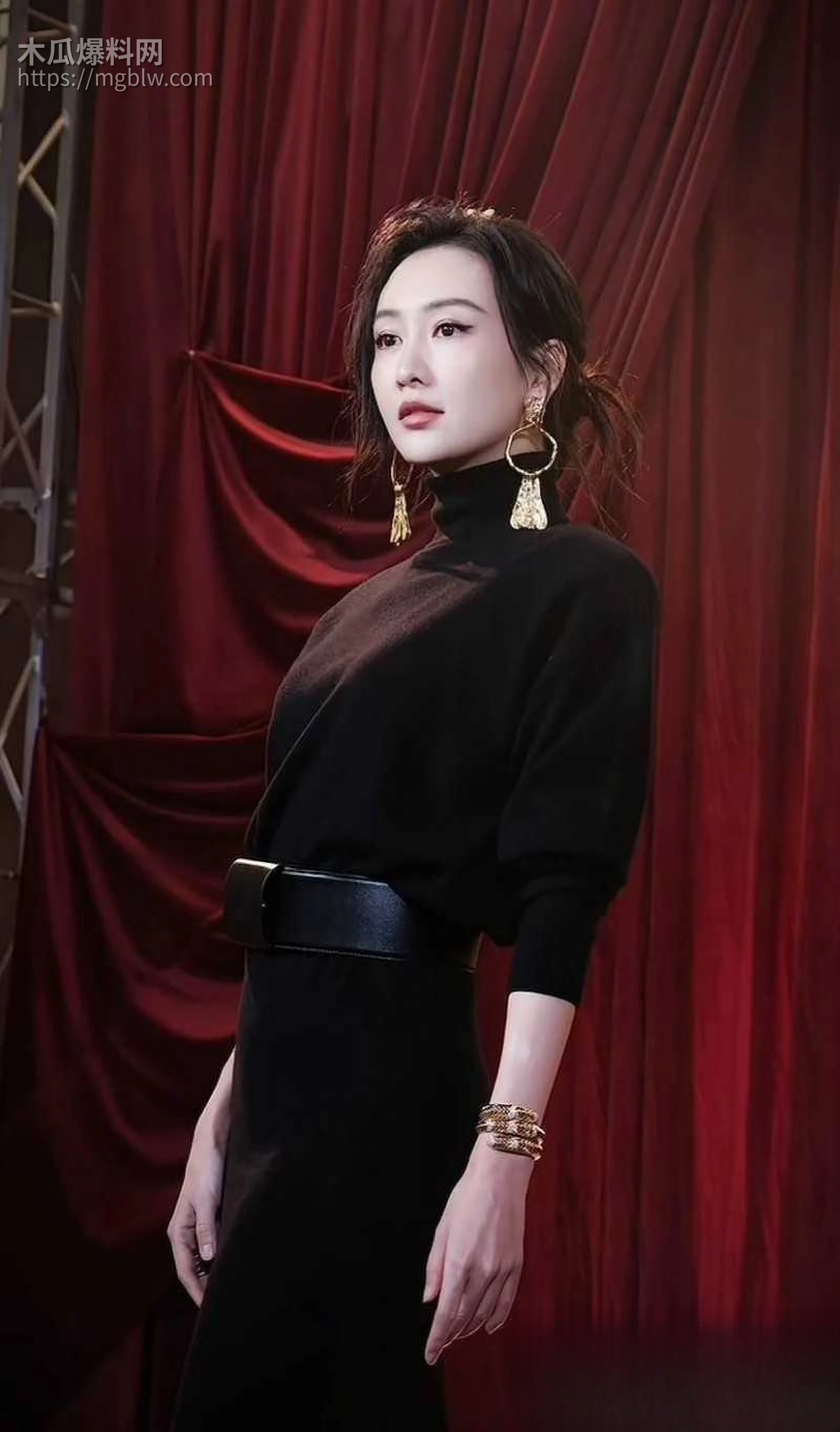 内娱女演员王欧与何九华绯闻事件06