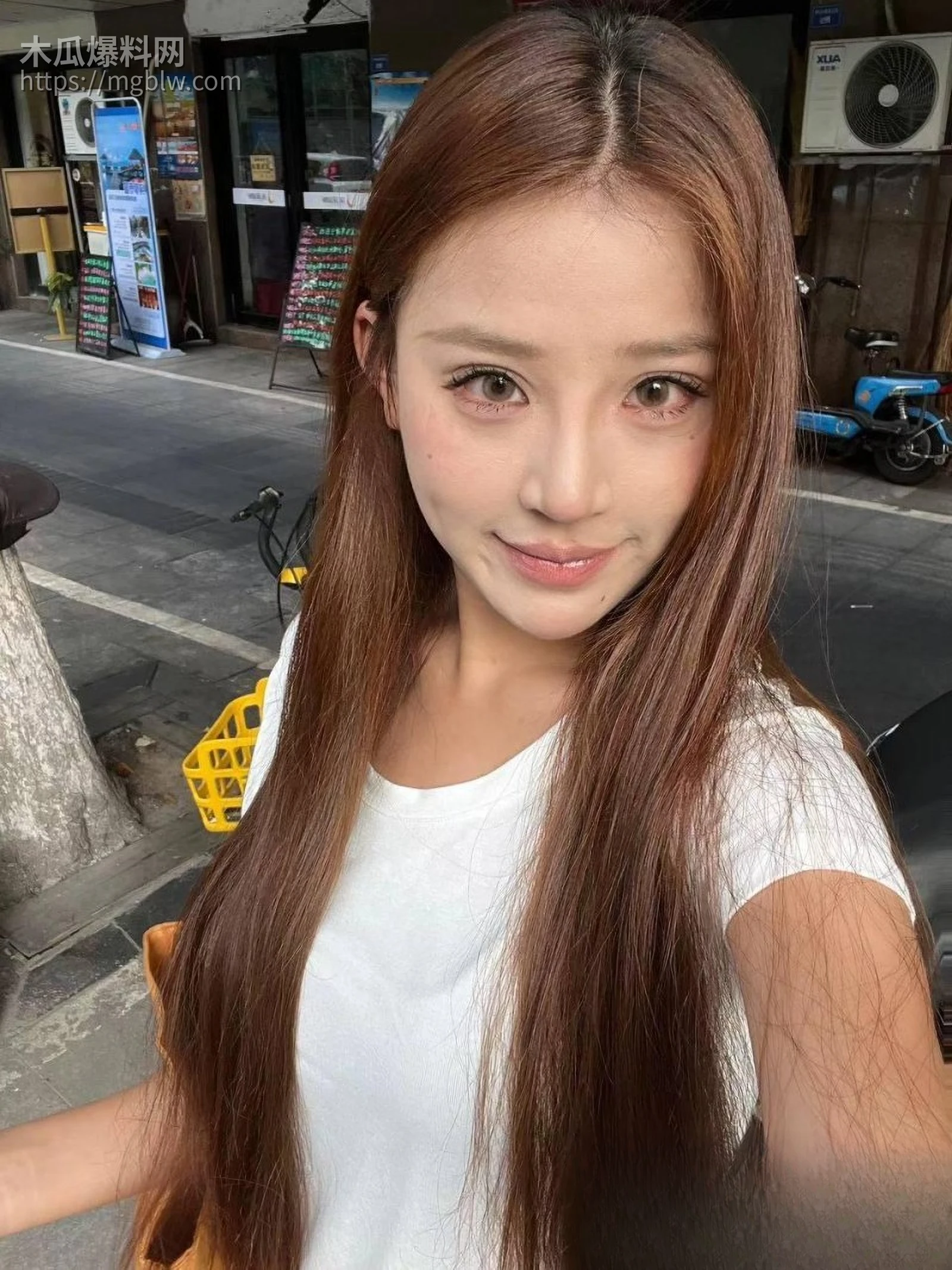 抖音网红 彝族辣妹 自慰做爱视频 11