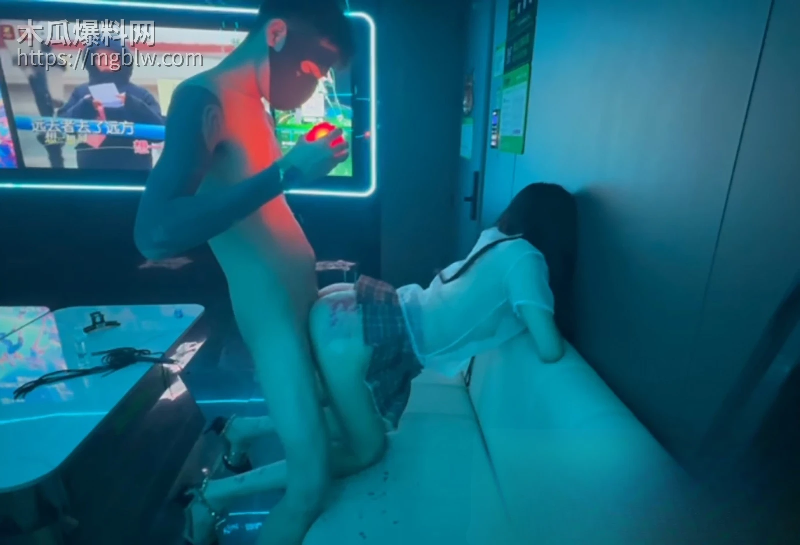 51原创之KTV调教jk母狗视频流出 6 拷贝