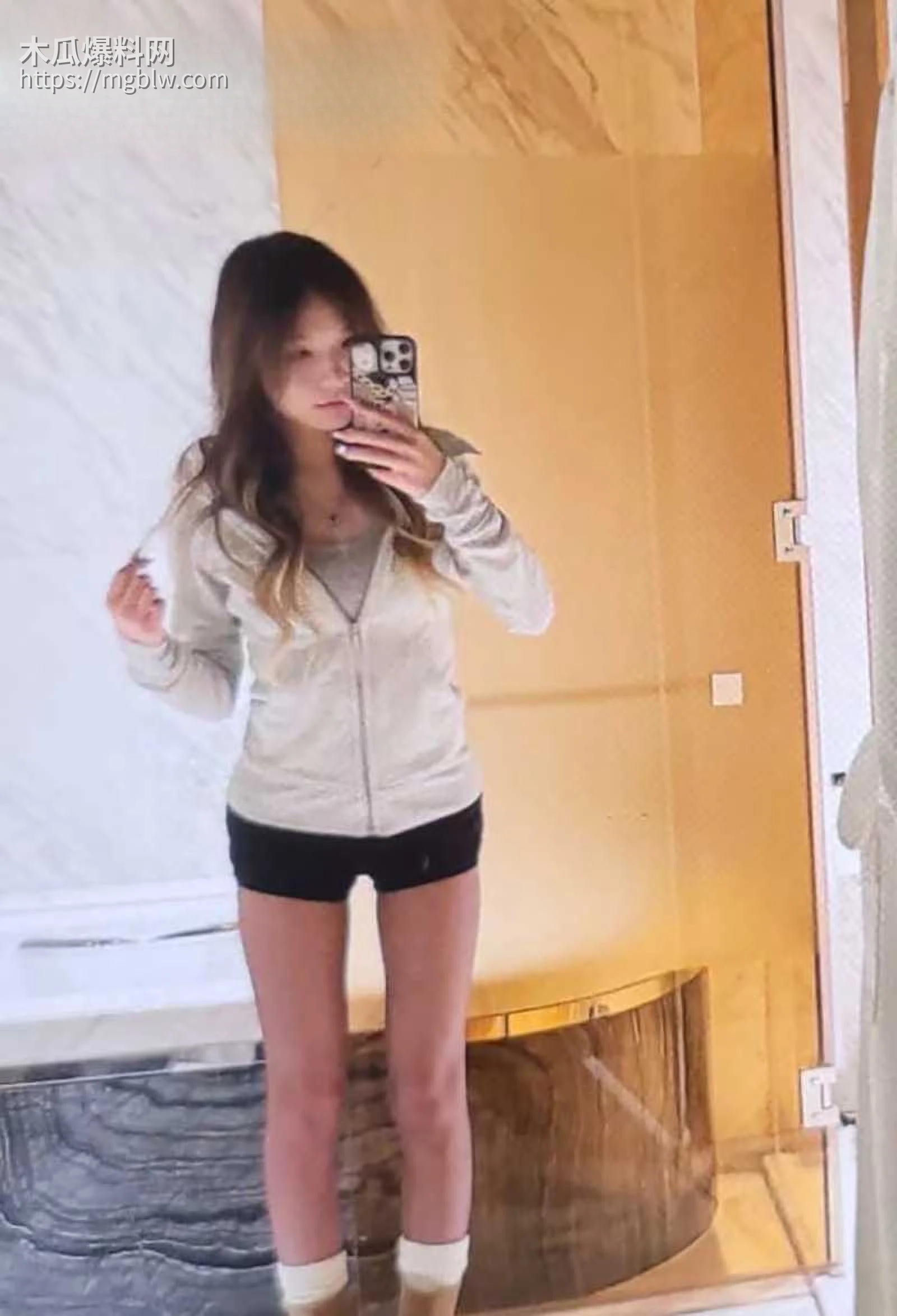 湖南大学生赵佳琪不雅视频曝光 6 拷贝