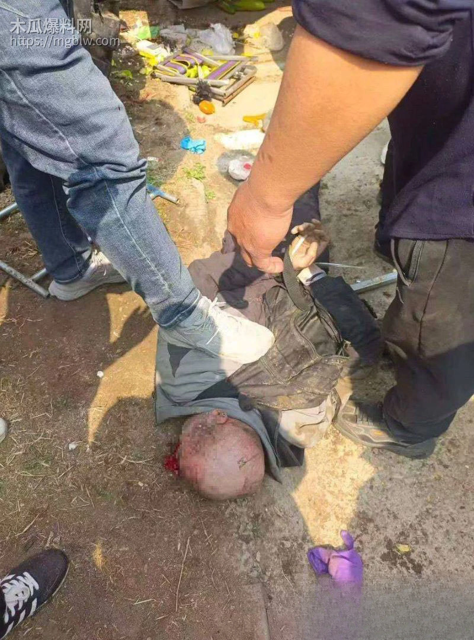 北京房山大集铲车撞人血案 2