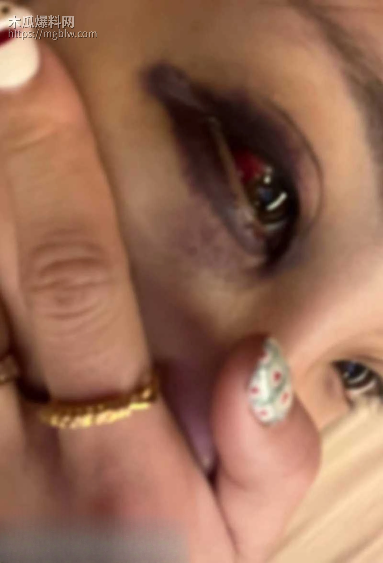 千万大V张百乔家暴视频被扒 29 拷贝