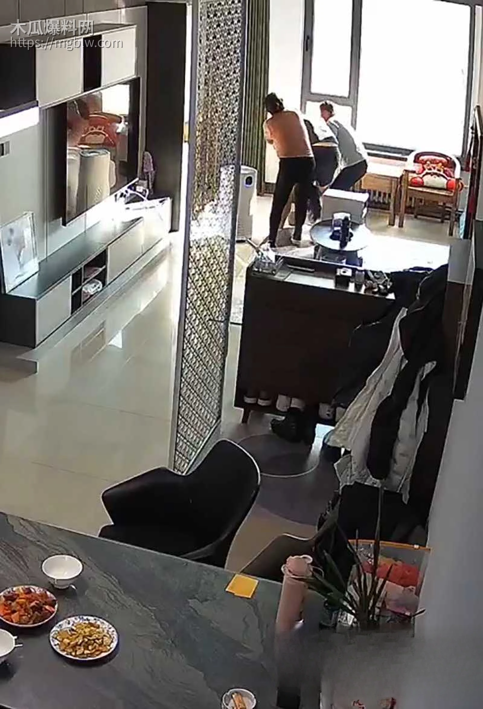 千万大V张百乔家暴视频被扒 39 拷贝