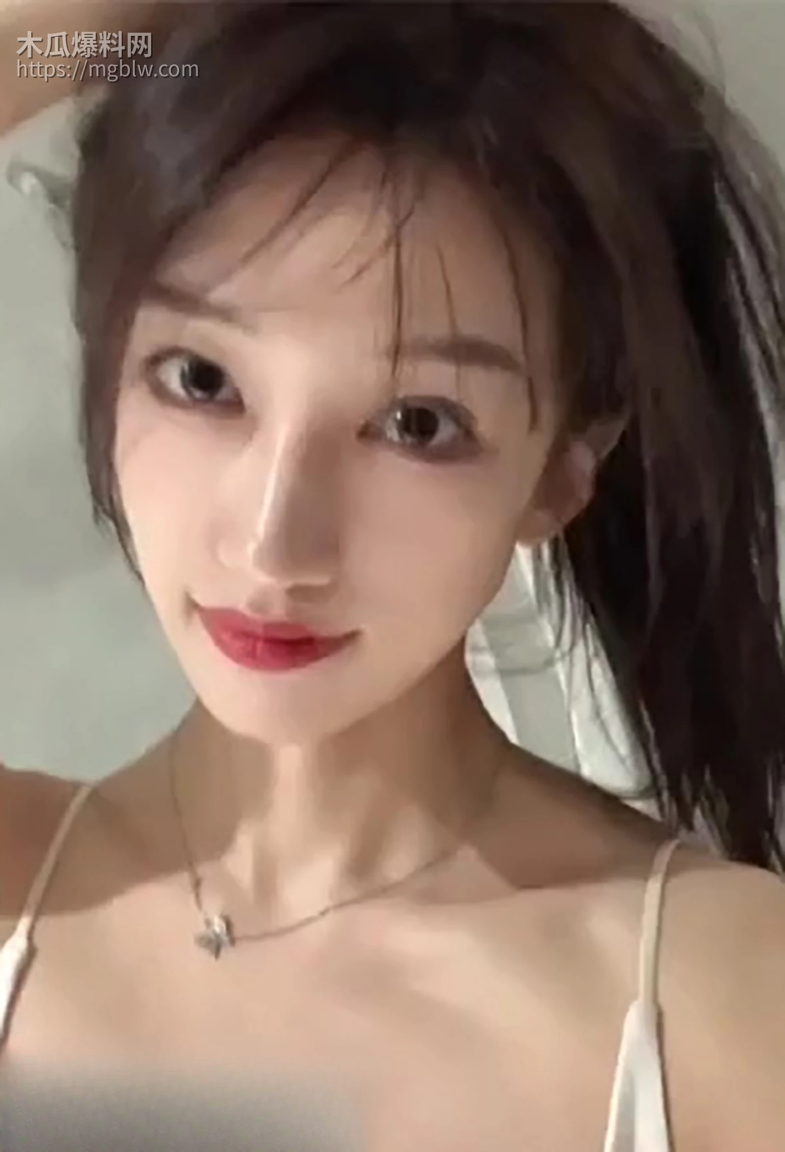 甜心布灵主播萧倩私拍视频流出 1 拷贝