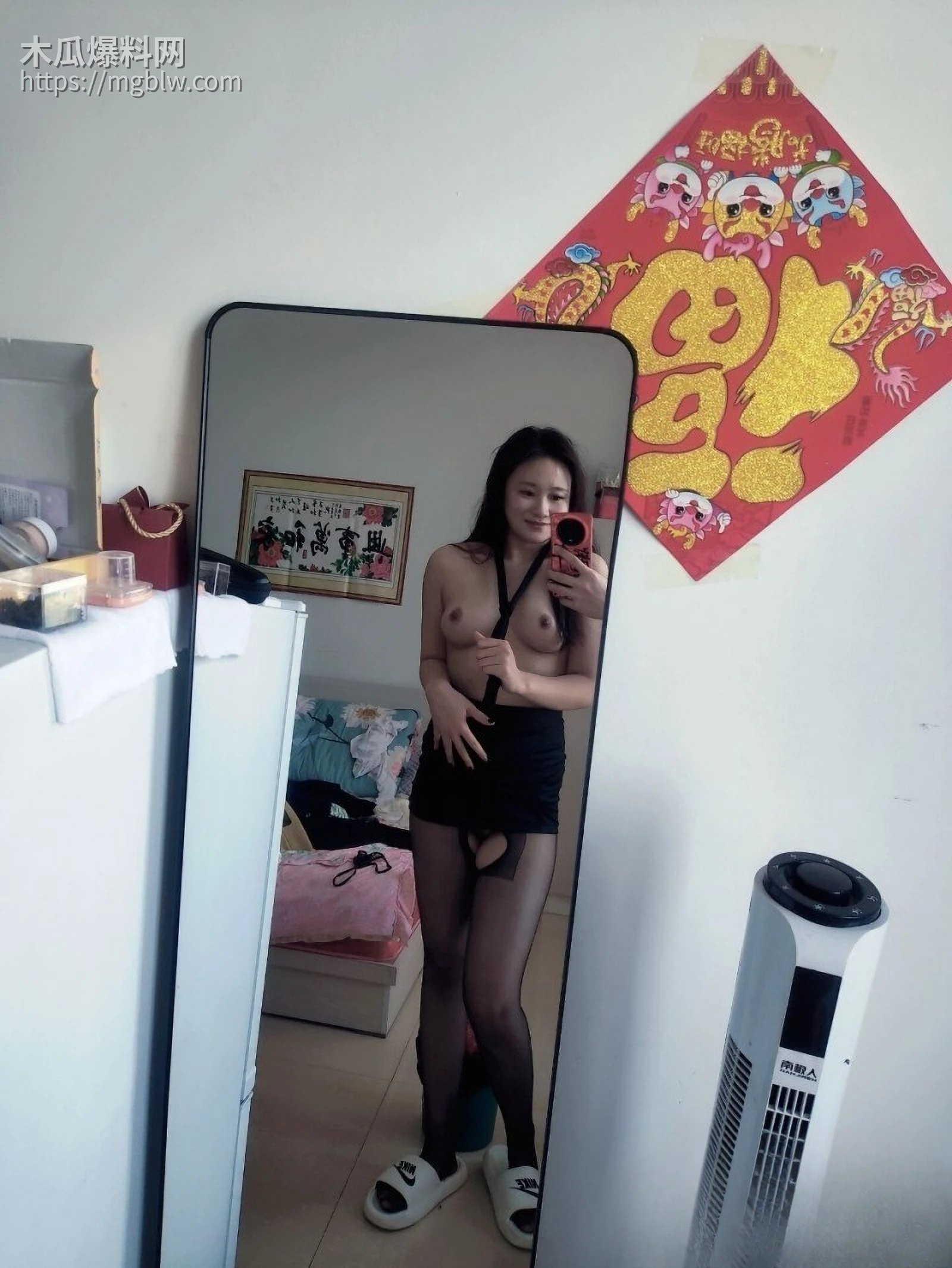 厦门巨乳人妻与老公居家性爱自拍 6