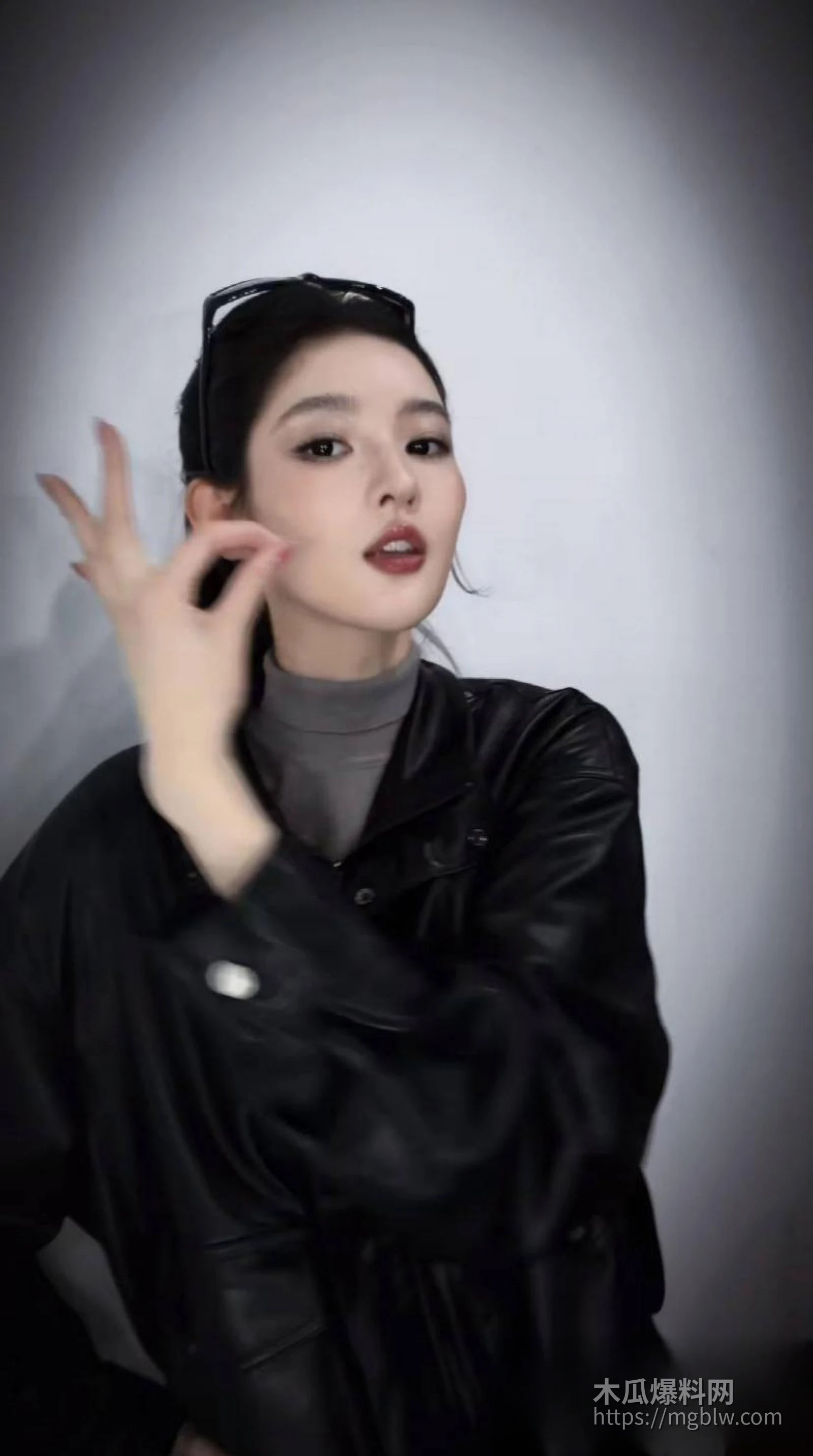 顶流明星黄景瑜王玉雯恋情曝光014