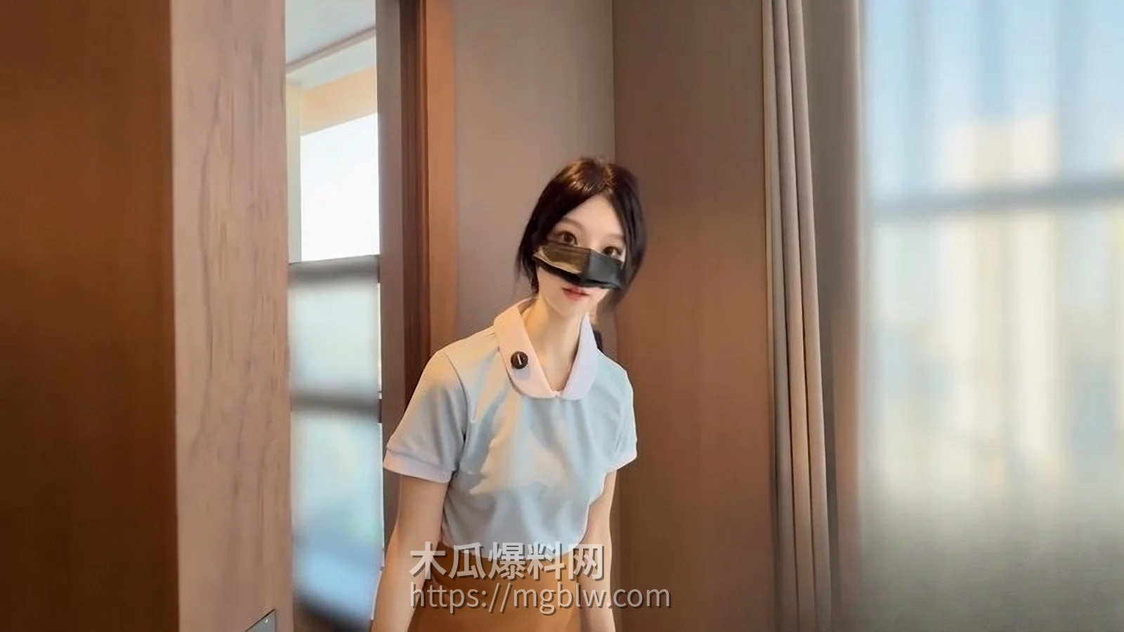 白虎肥臀御姐潘潘Pan剧情演绎 1