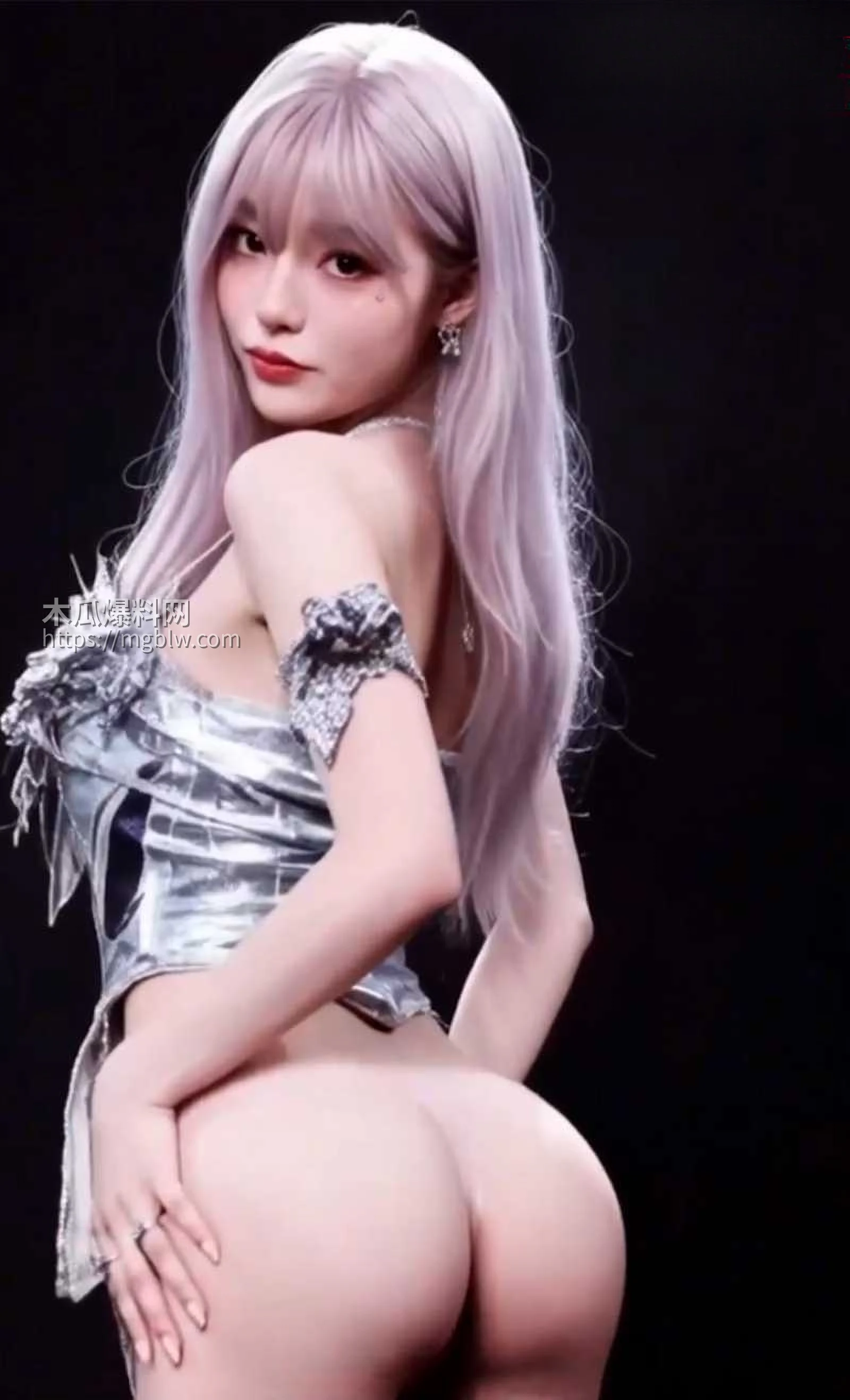 女歌手 黄霄雲 被AI魔改成性爱淫技演示者 2