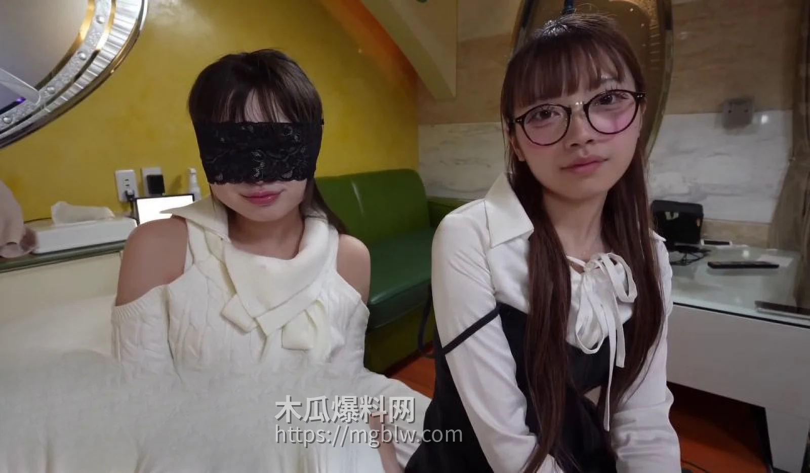 日本FC2素人系列姐妹花双飞视频03