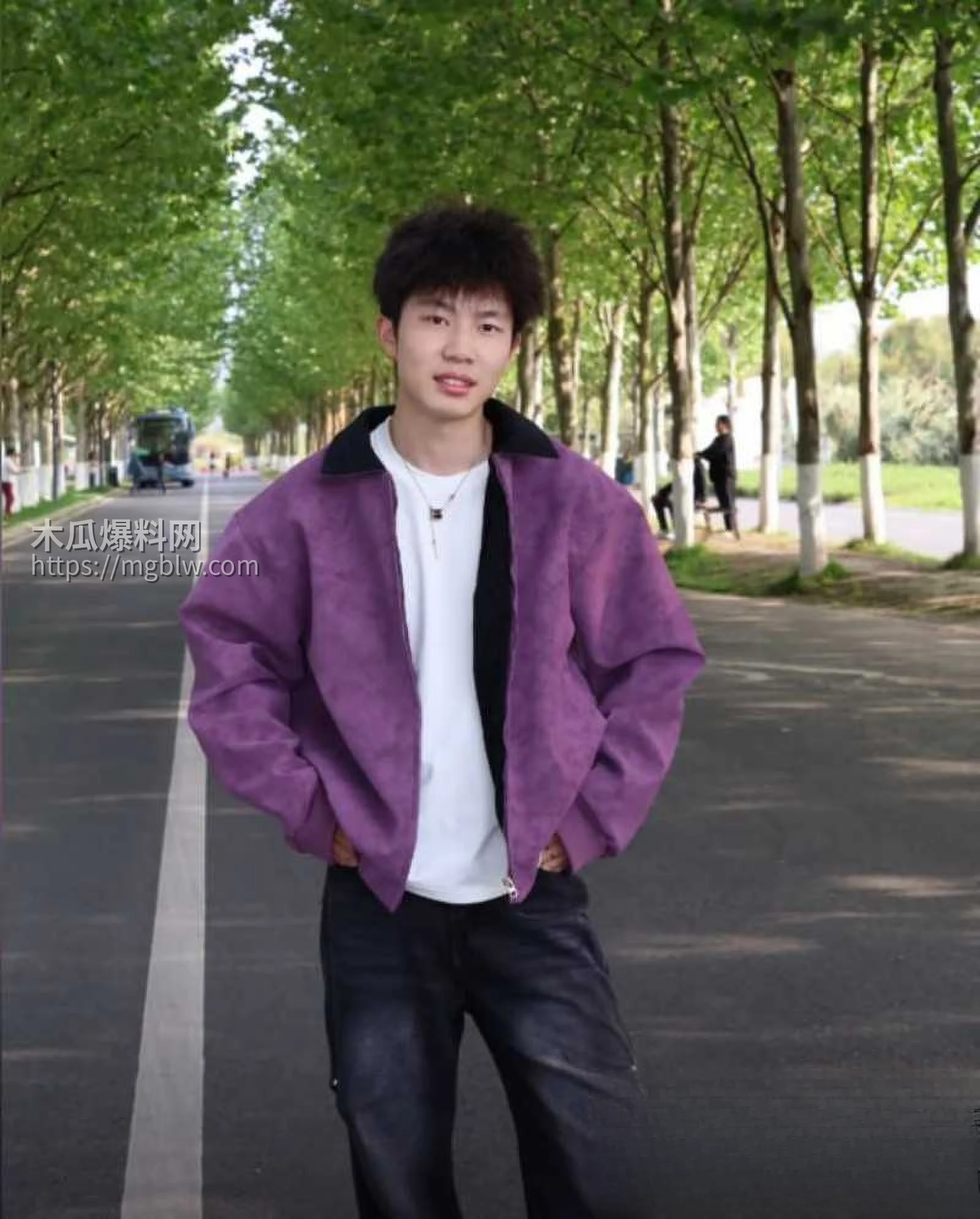 山东泰山科技学院PPT大瓜0 1