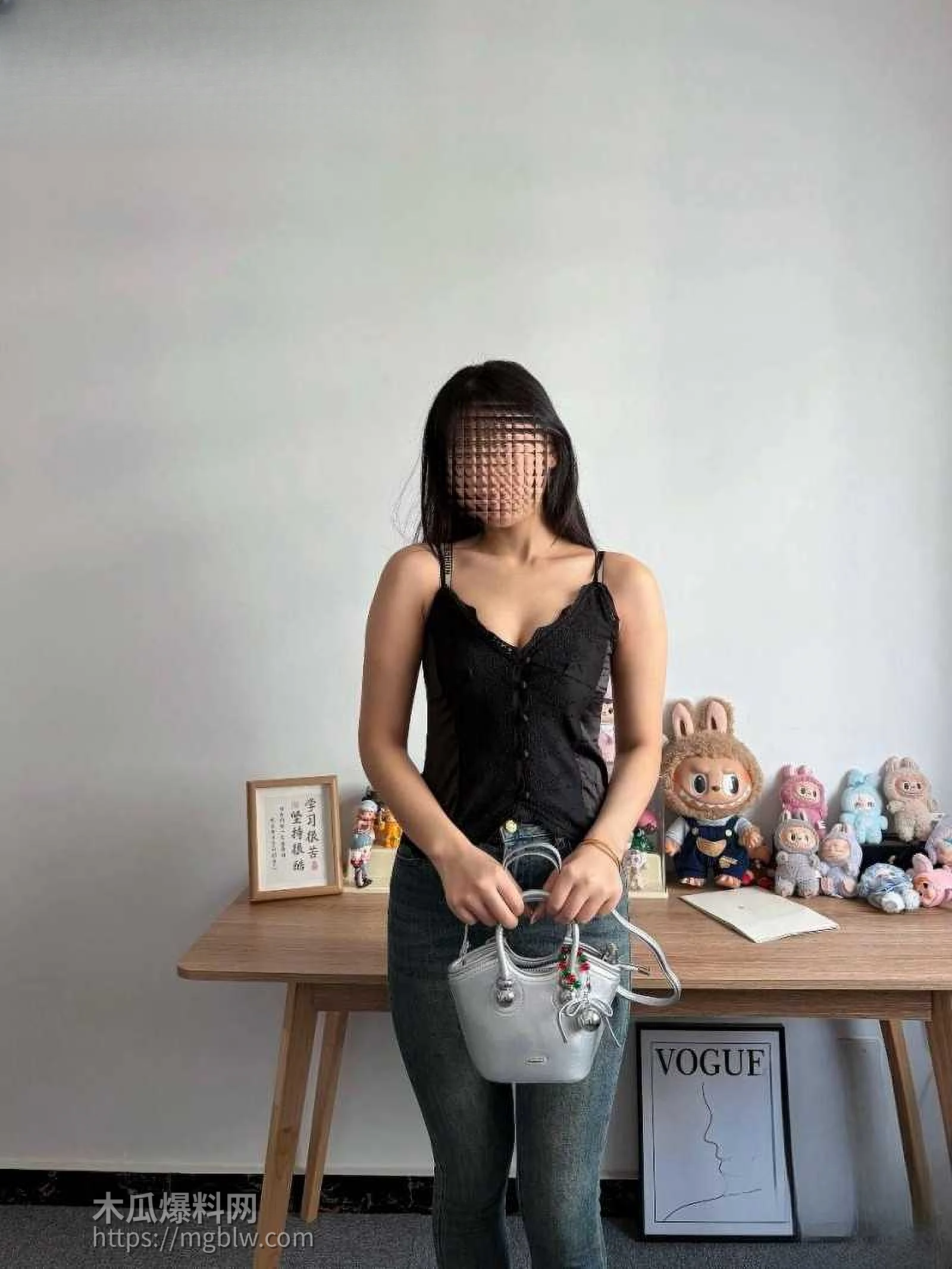 39岁妈妈和30岁堂姐与堂姐乱伦做爱01