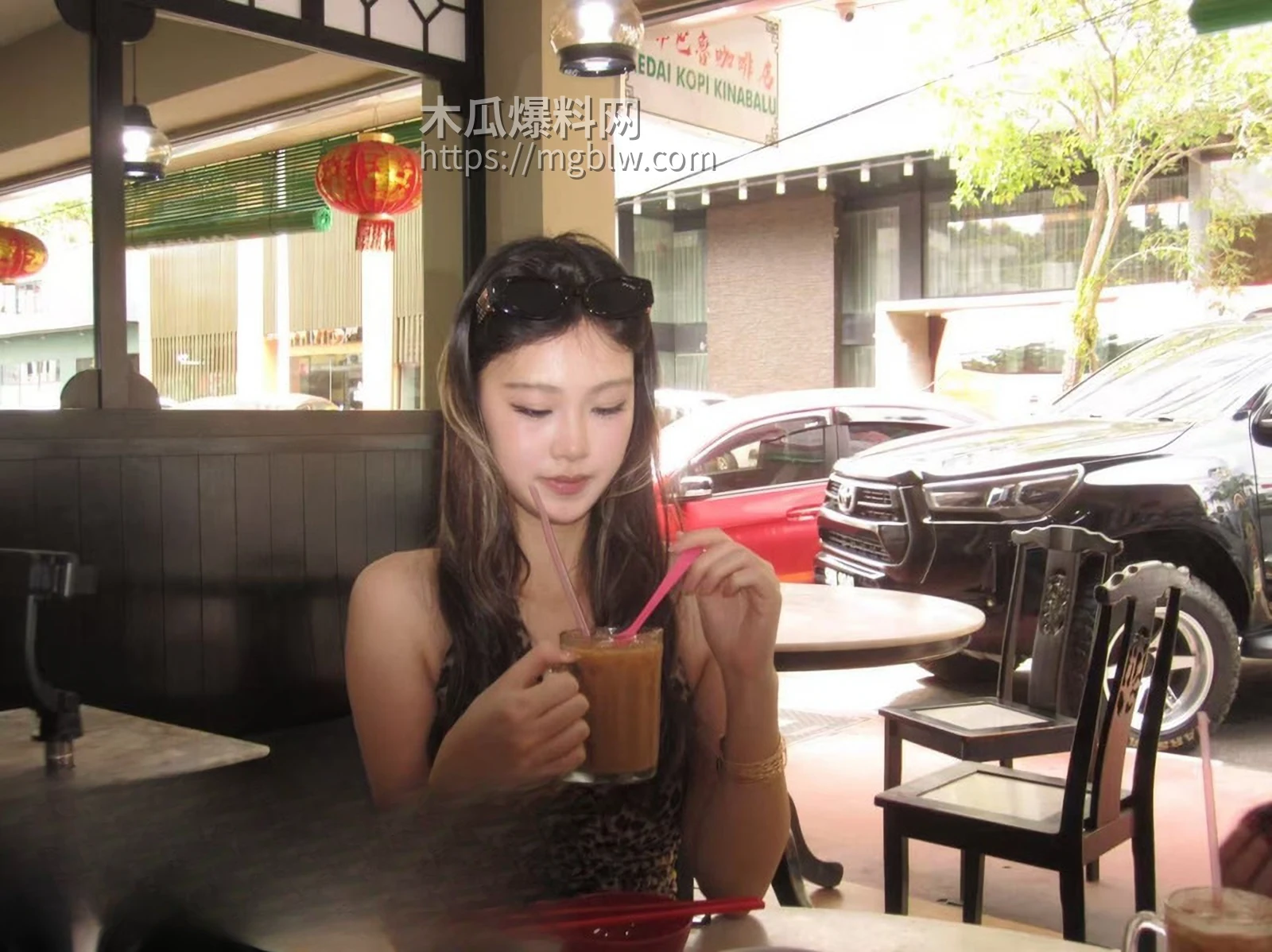 广西精神小妹 胡少云 露脸性爱自拍 2