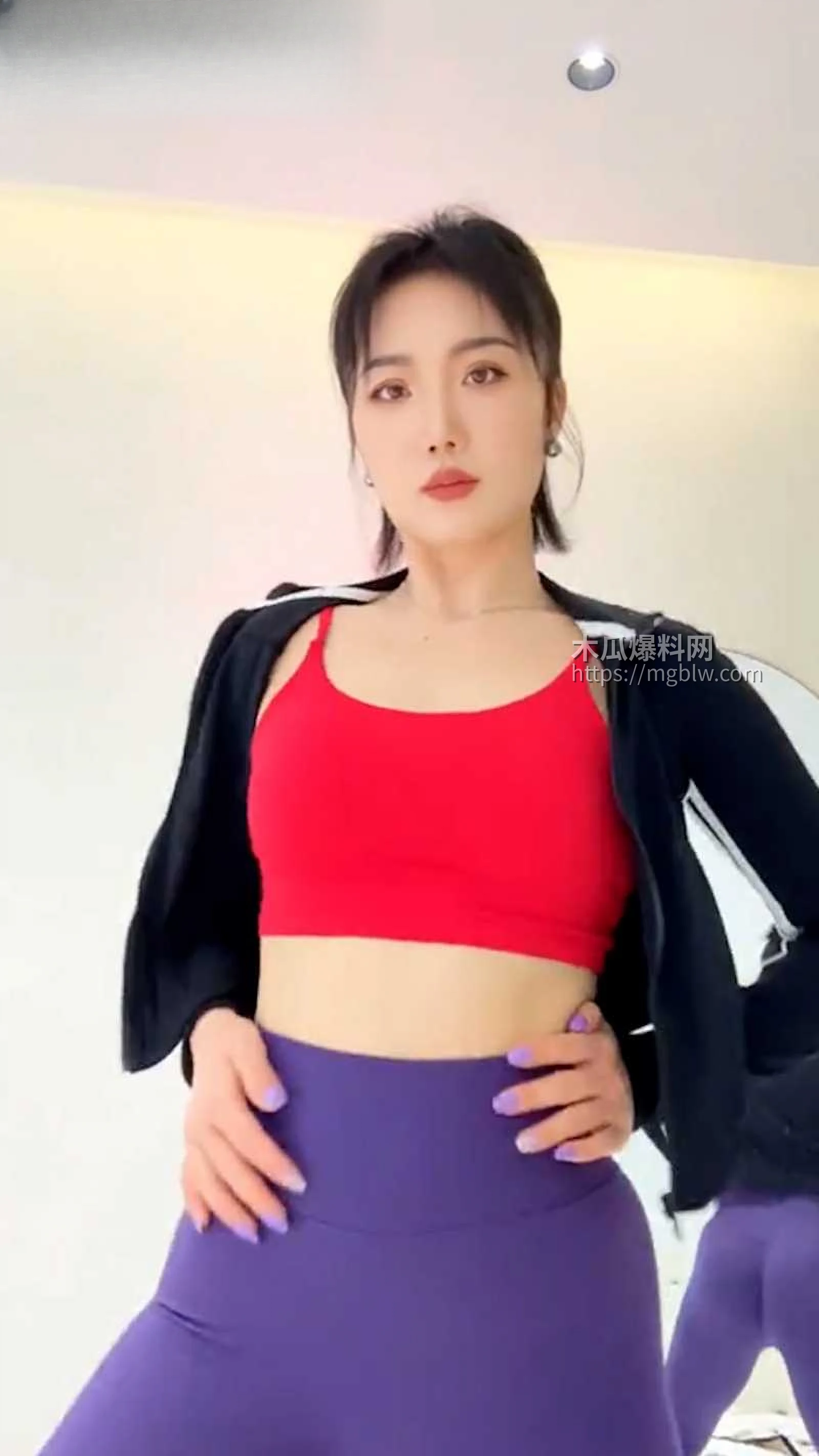 抖音轻熟女 思羽 裸舞合集 1