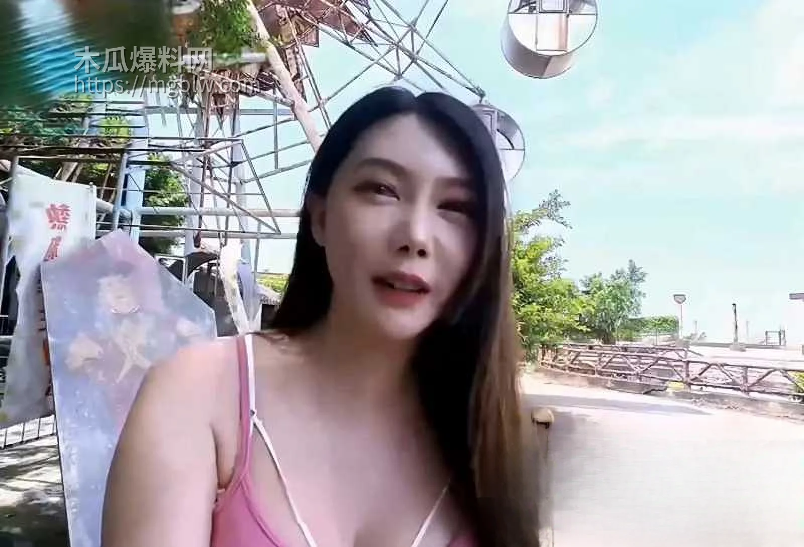 顶级反差婊网红斑斑石头公园直播实战4拷贝