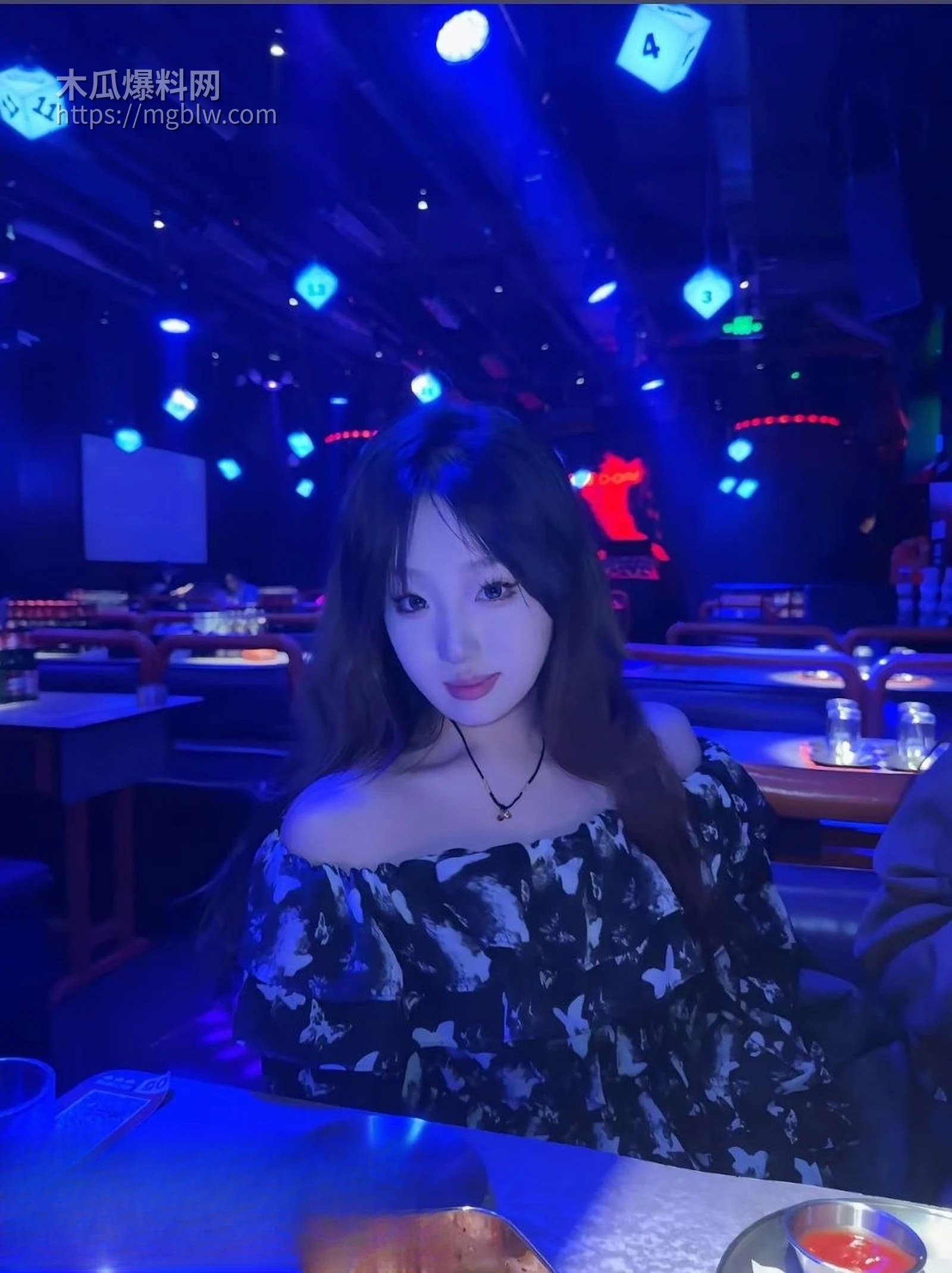 石家庄科技大学 王艺诺 酒店自拍 1