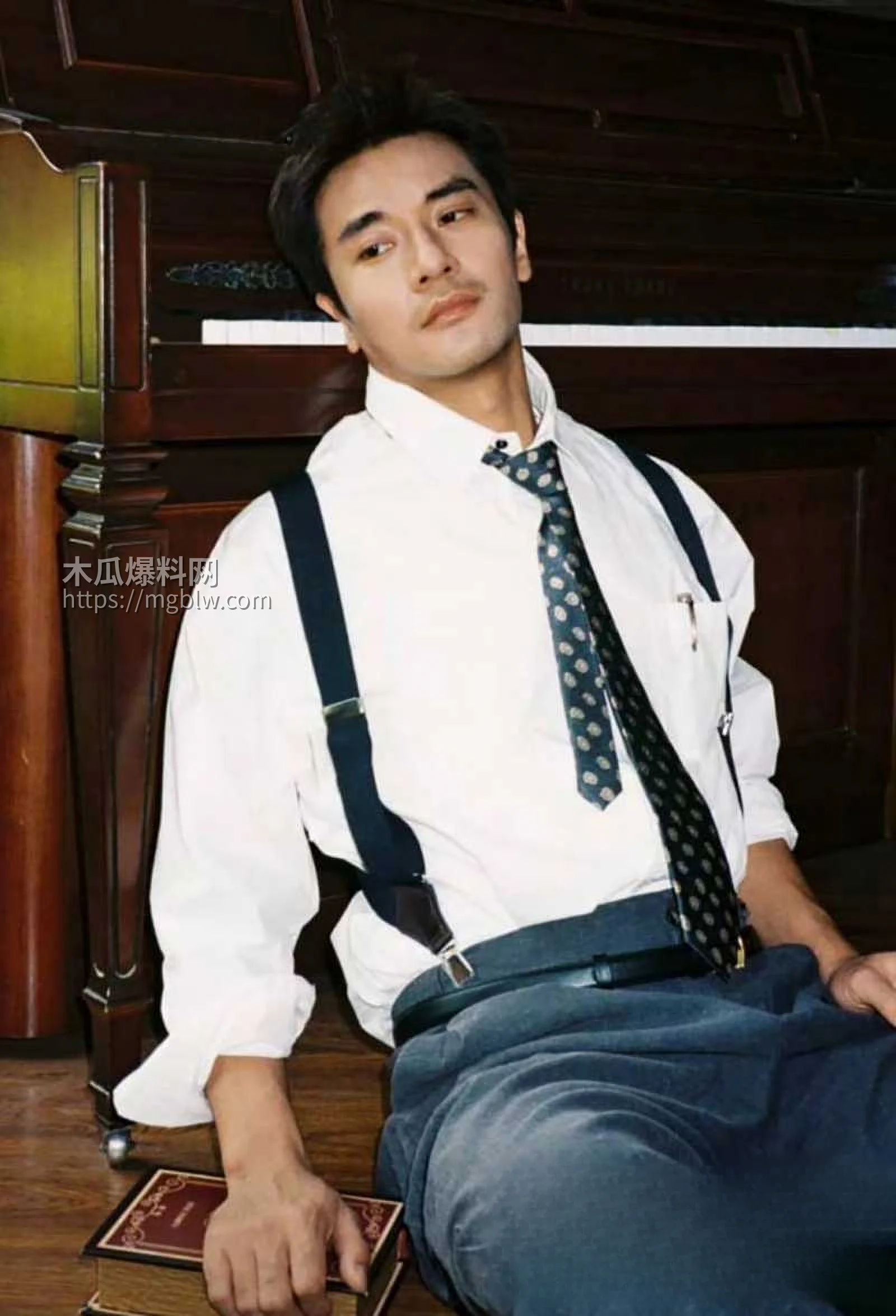 湖南卫视主持人吴昕七年地下恋被曝光5拷贝