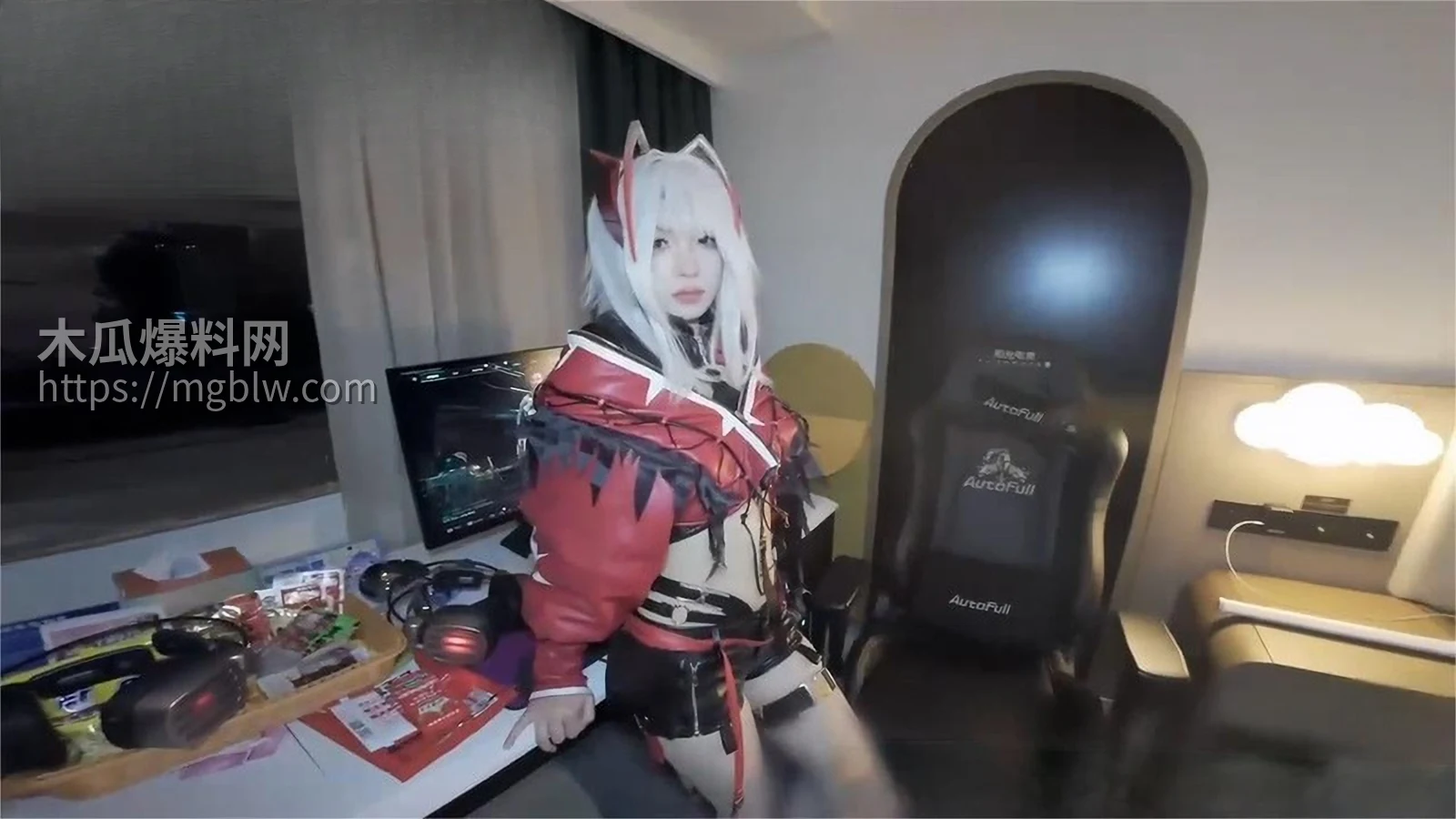 国产福利姬 你的奇异果 化身干员麦晓雯 1