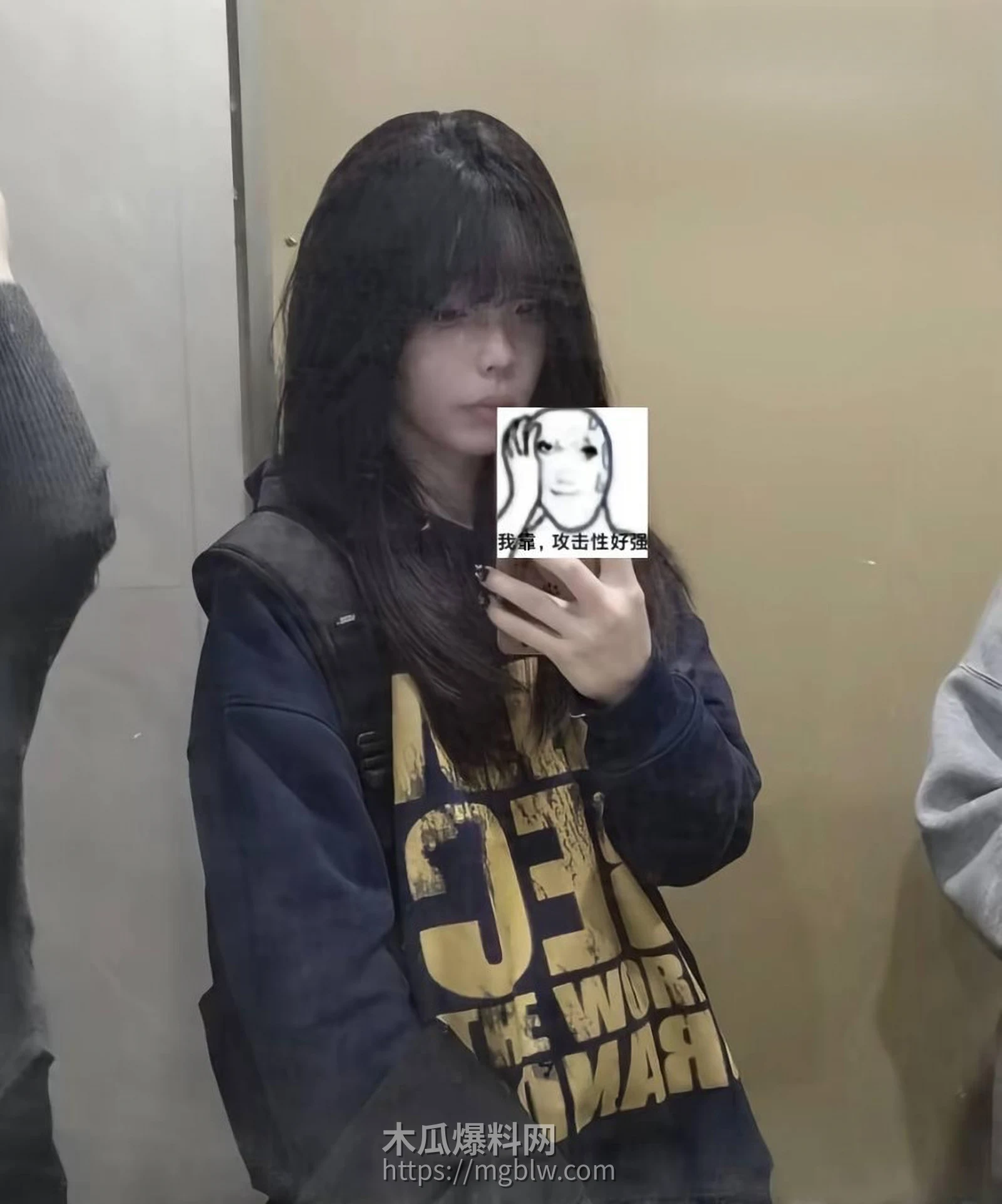 柳州学生妹 孙莹莹 服侍金主被无套后入爆操 2