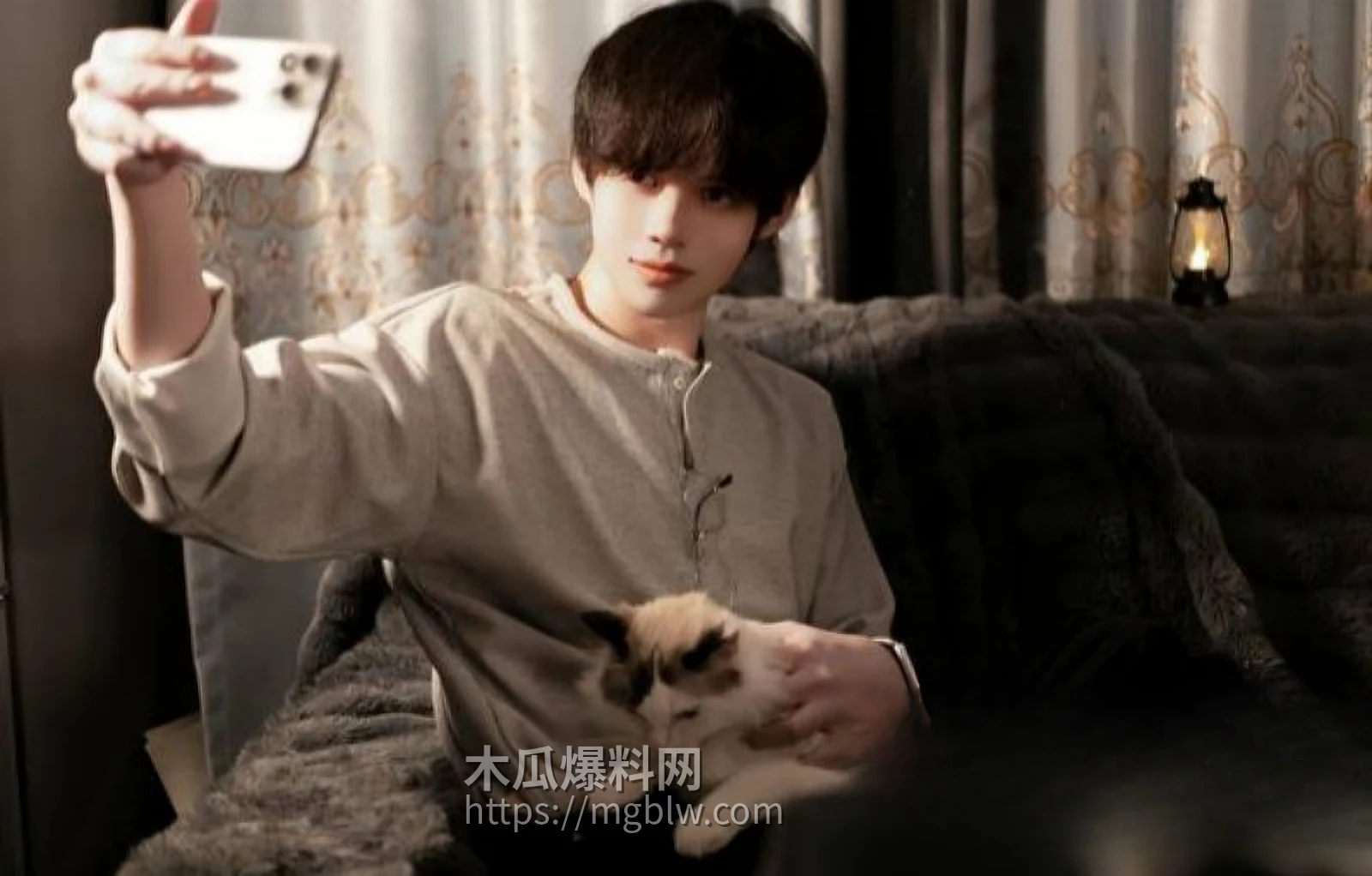 抖音网红雪顶塌房玩裸聊07