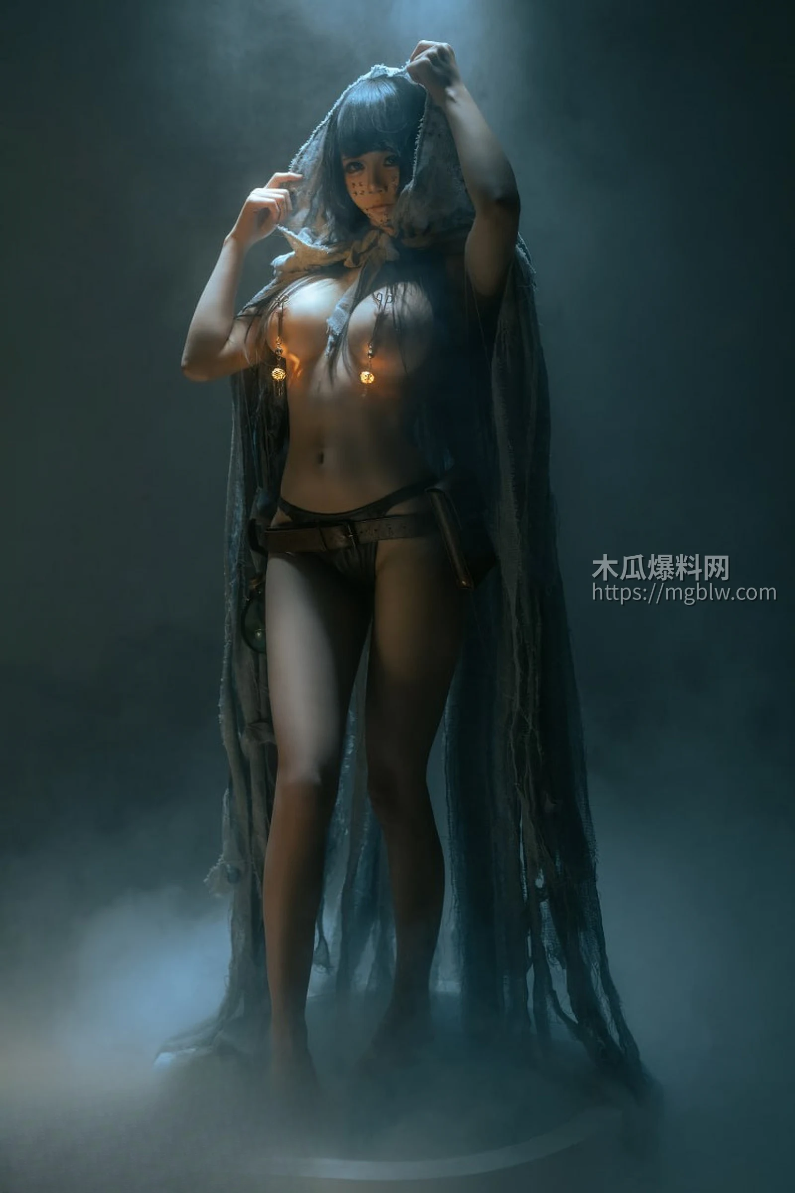 高颜值网红 八木芽子 化身高冷女巫 3