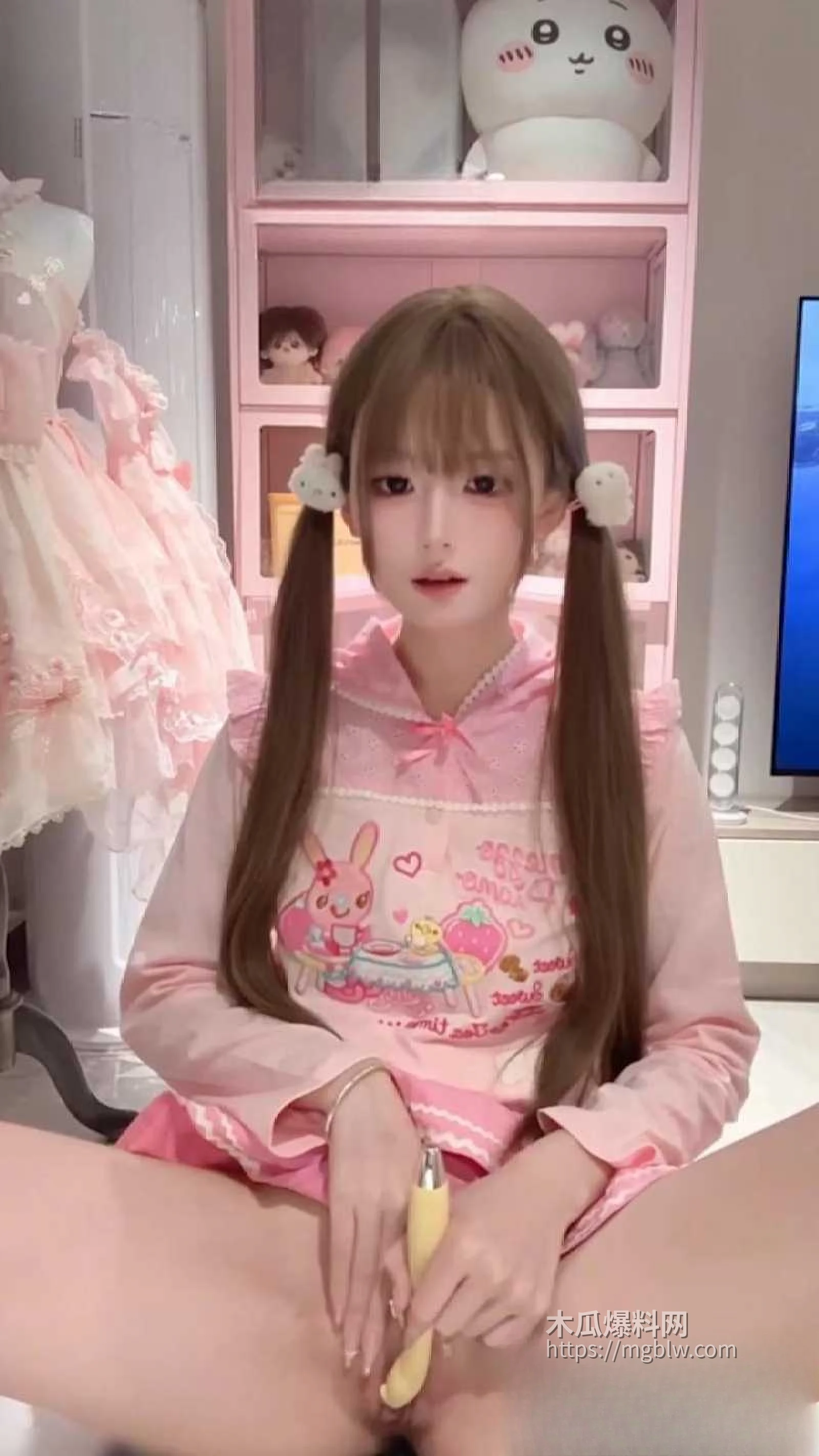 推特80W粉丝网红季雨