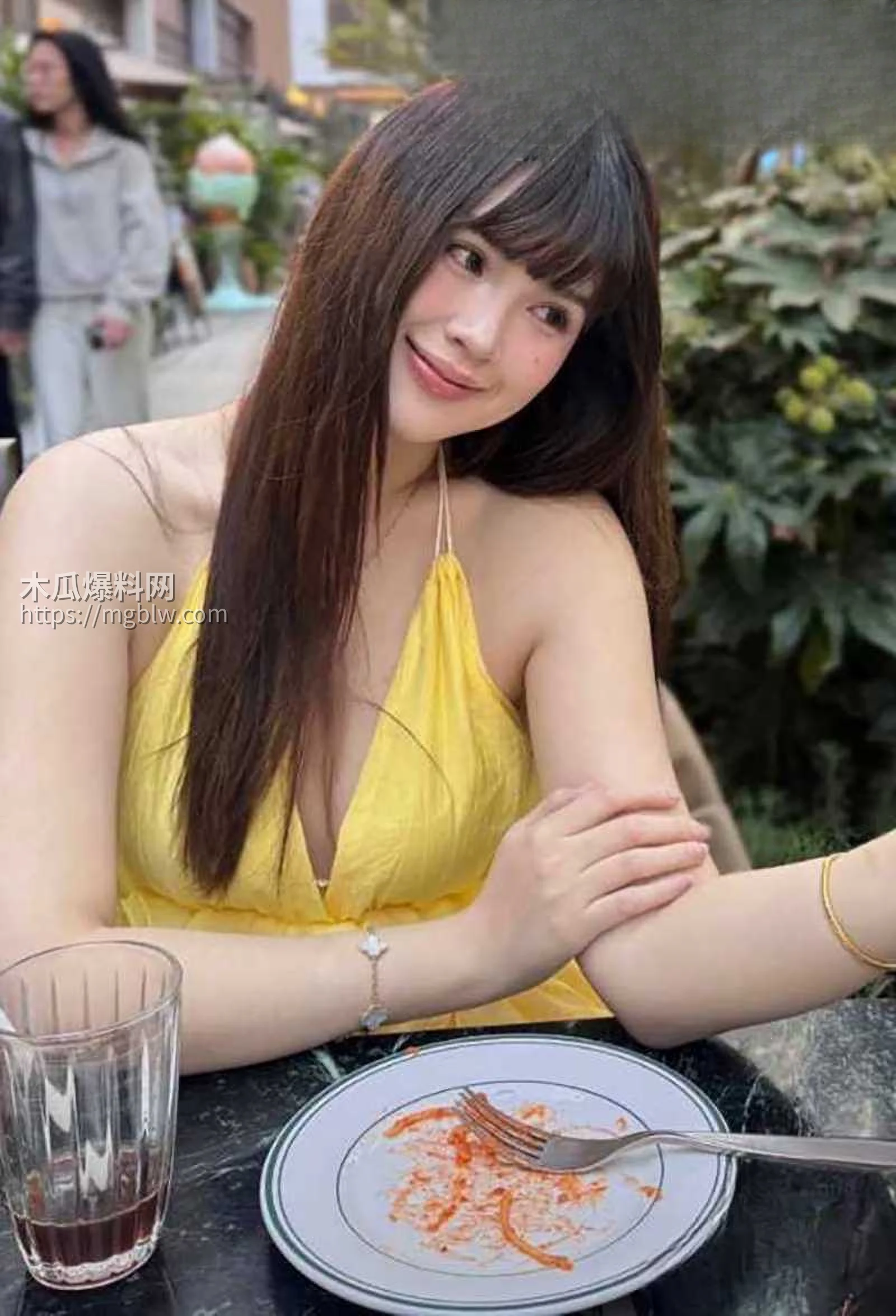 肌肉网红金天龙 玩被曝光 14 拷贝