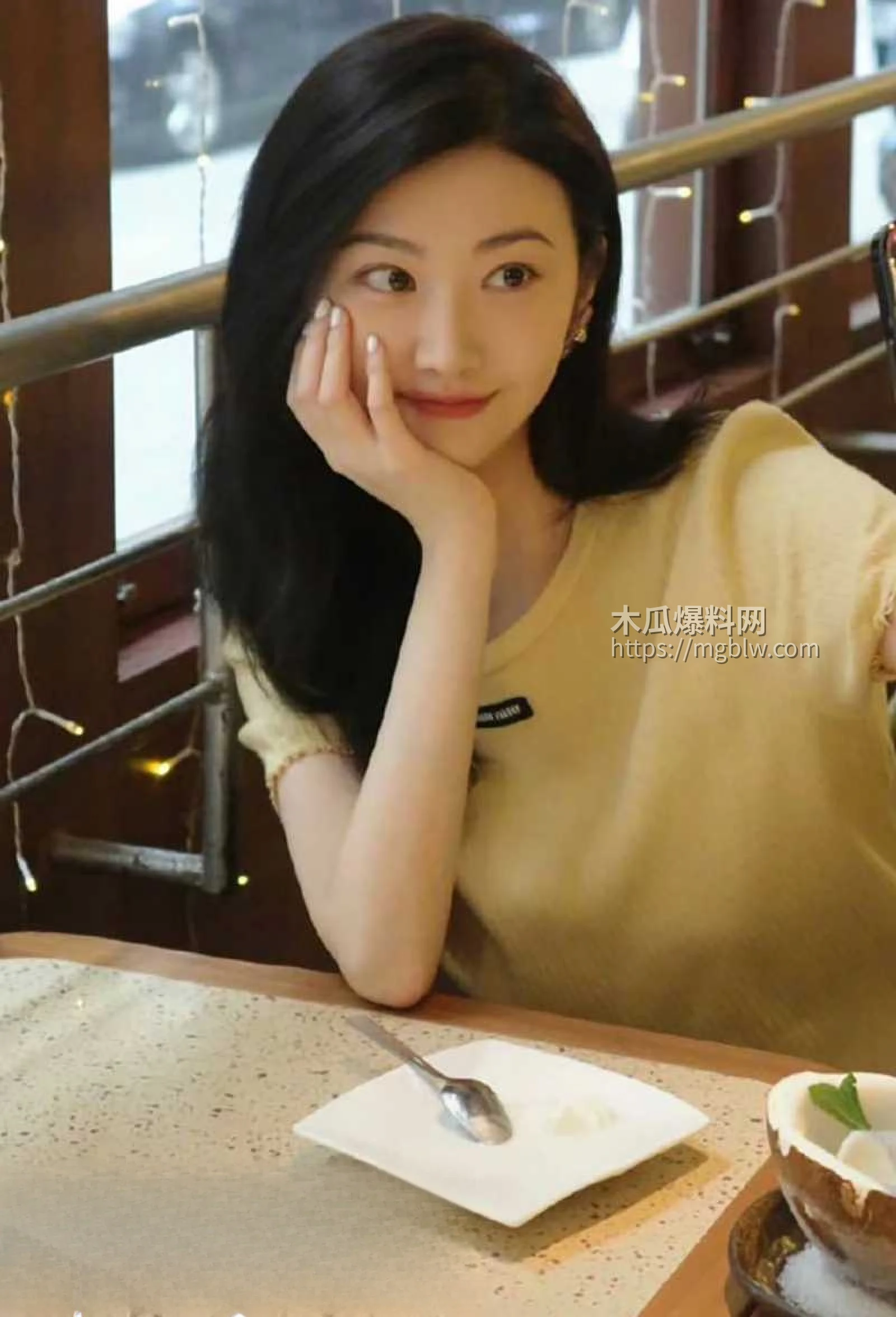 娱乐圈知名演员景甜被狗仔爆料代孕风波2拷贝