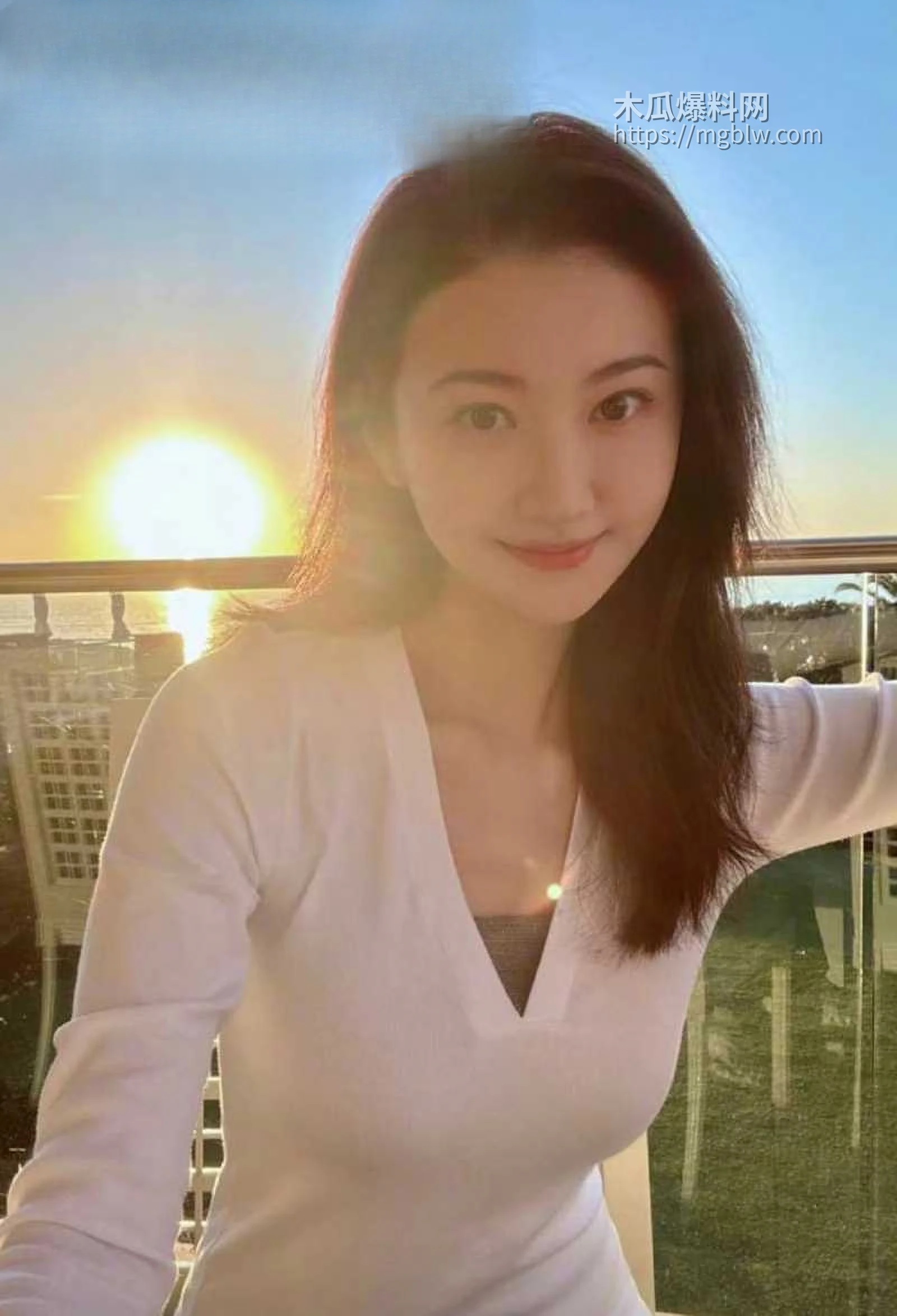 娱乐圈知名演员景甜被狗仔爆料代孕风波5拷贝