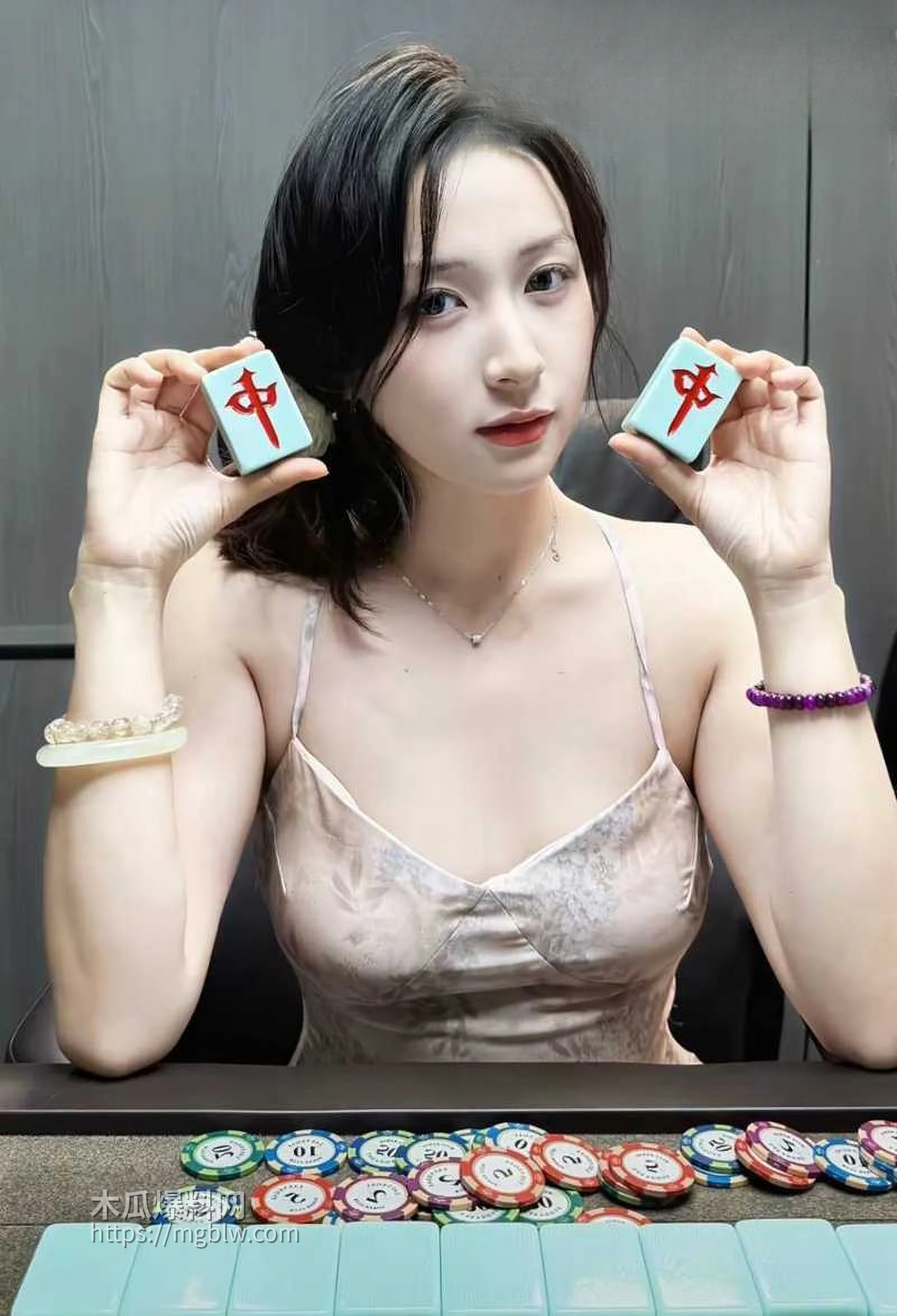 吉林大学南岭校区研究生刘志浩脚踏多条船被爆2拷贝