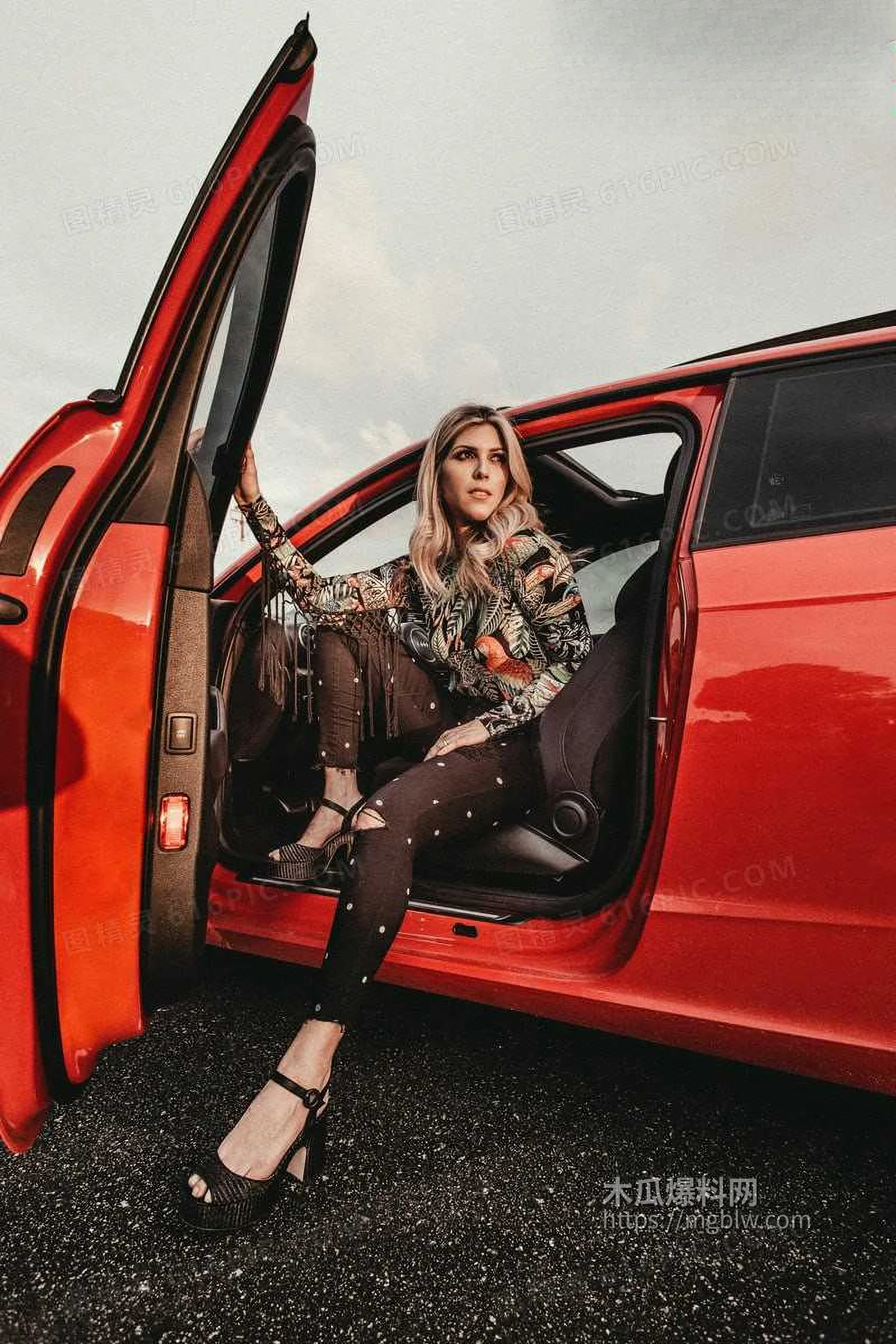 欧洲卖淫团伙丑闻035