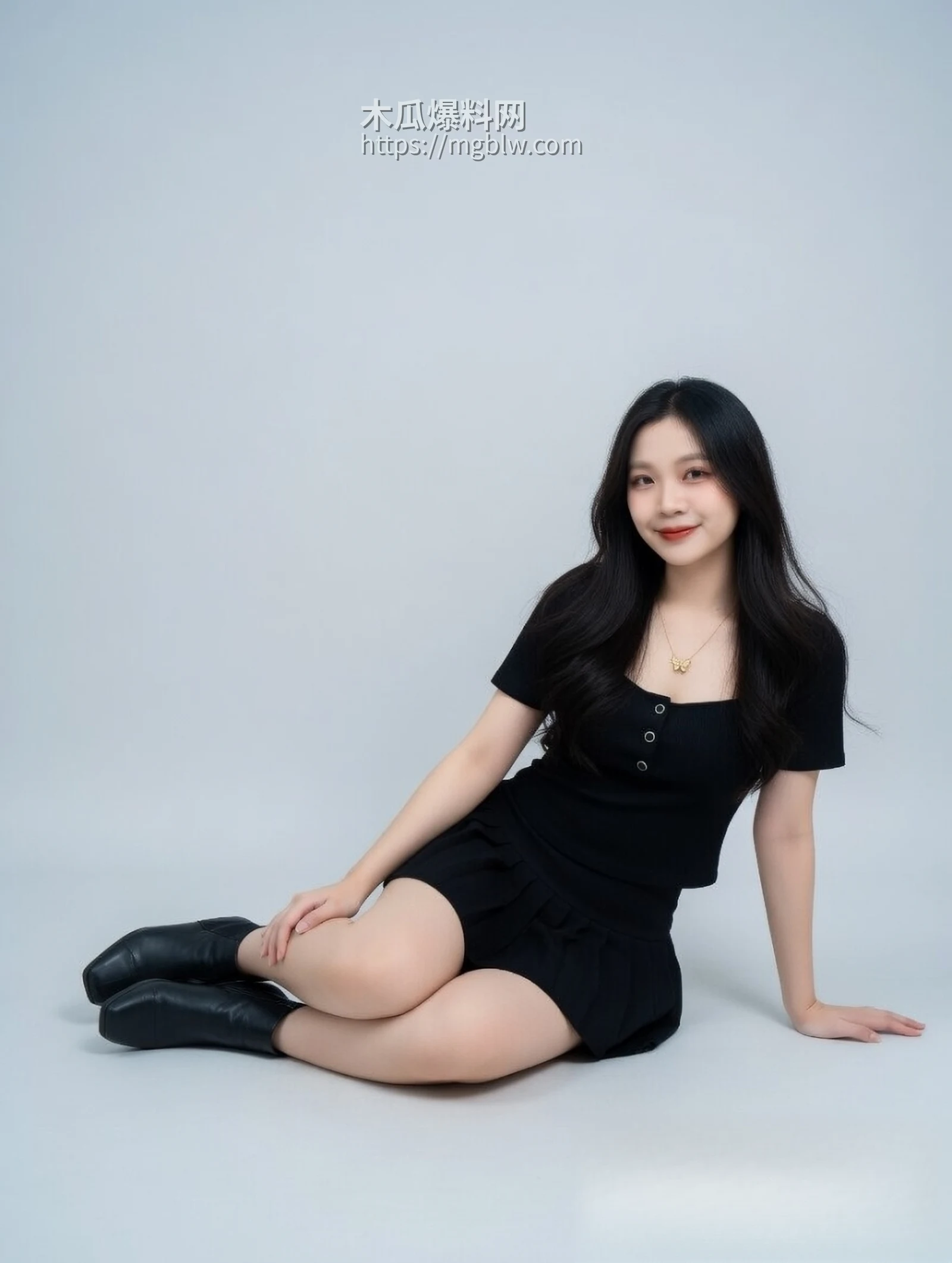 武汉大学大一美女钟淑玥 2